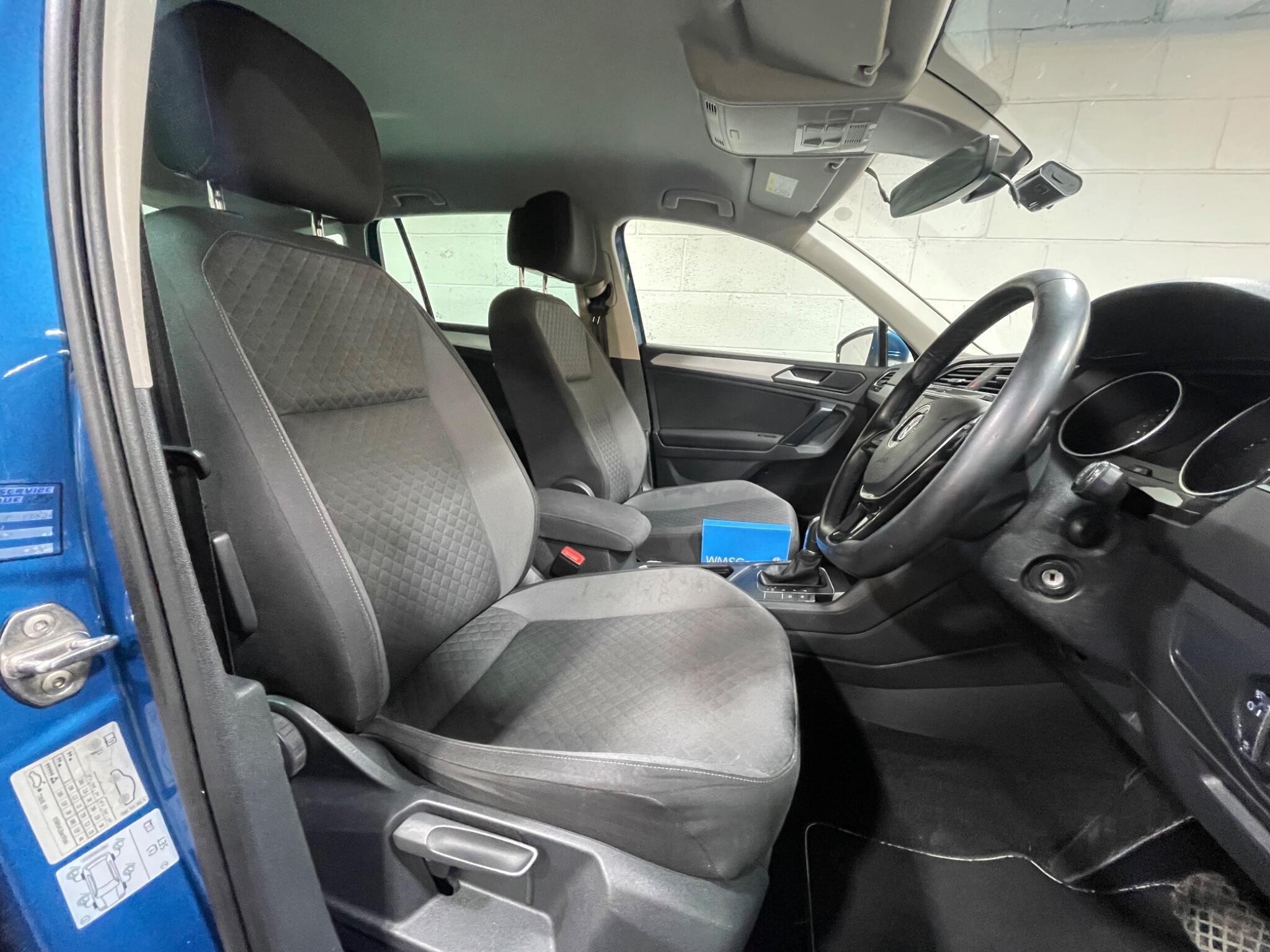Volkswagen Tiguan - Image 7