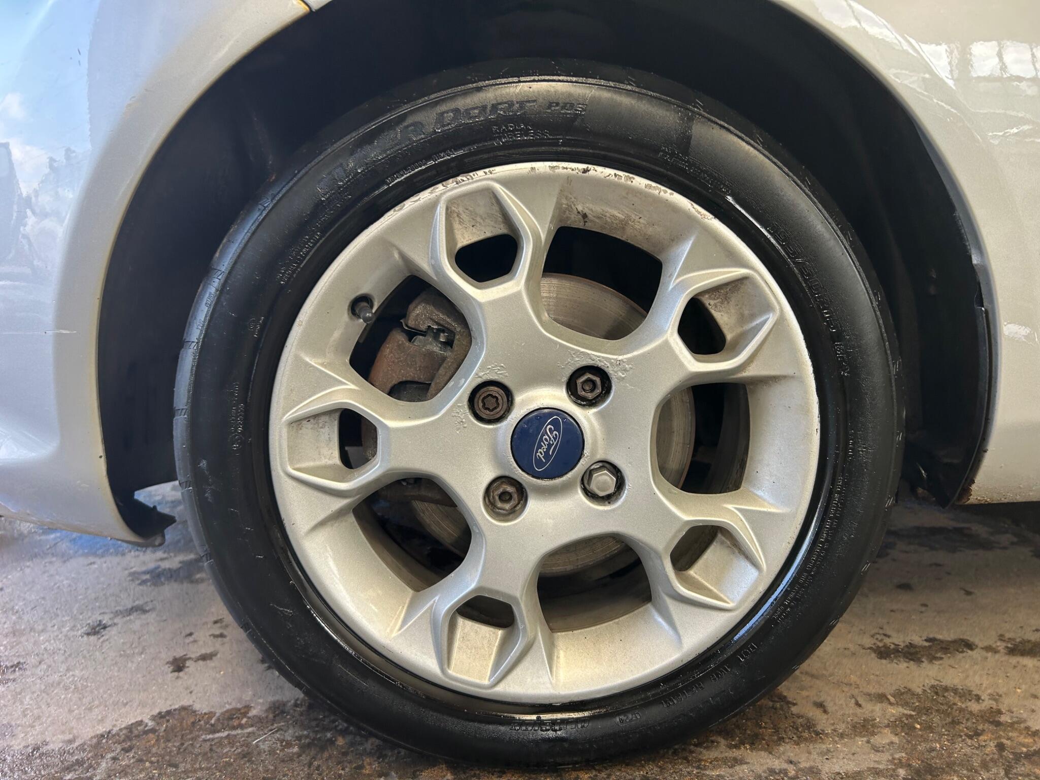 Ford Fiesta - Image 24