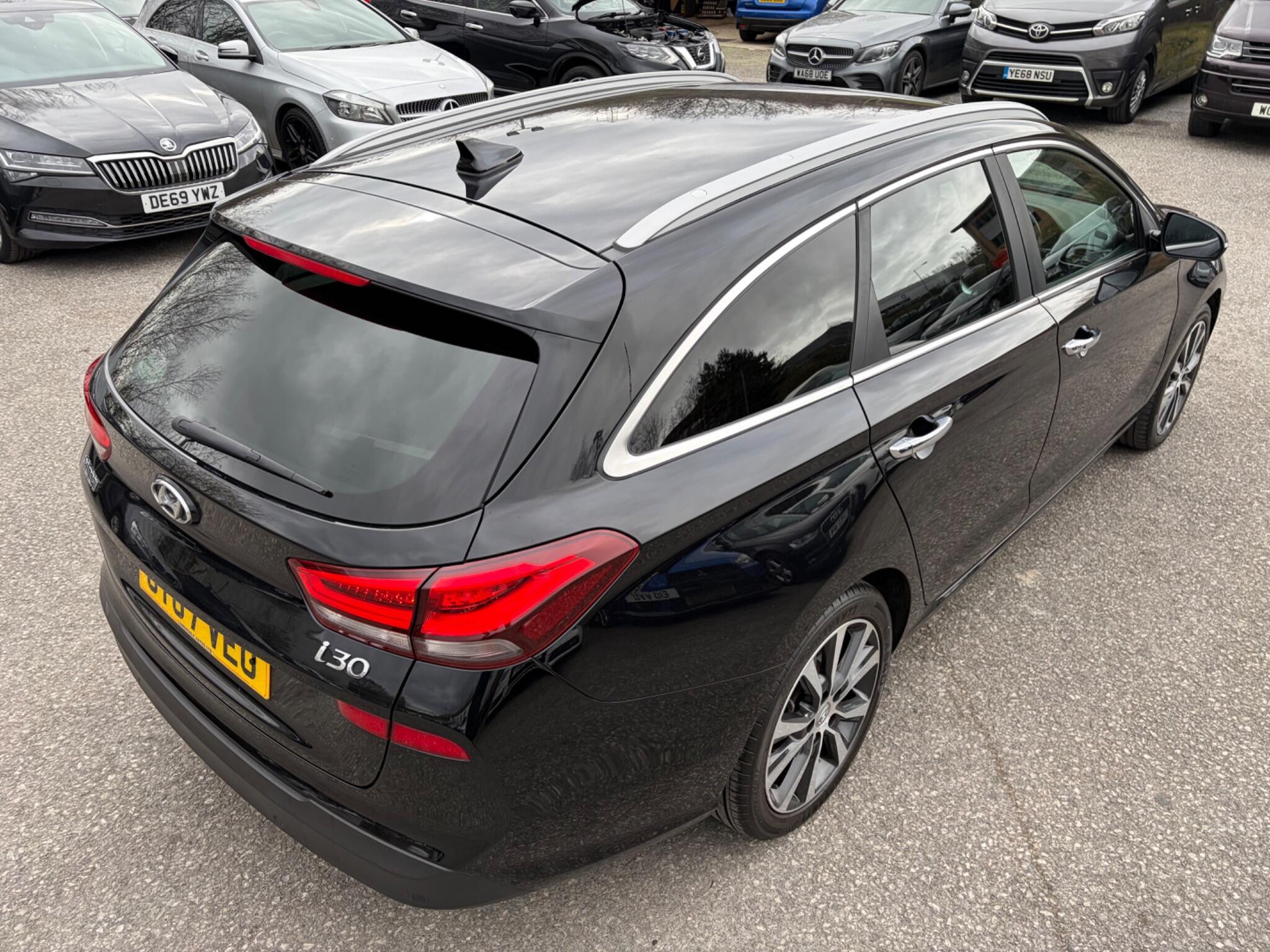 Hyundai i30 - Image 15