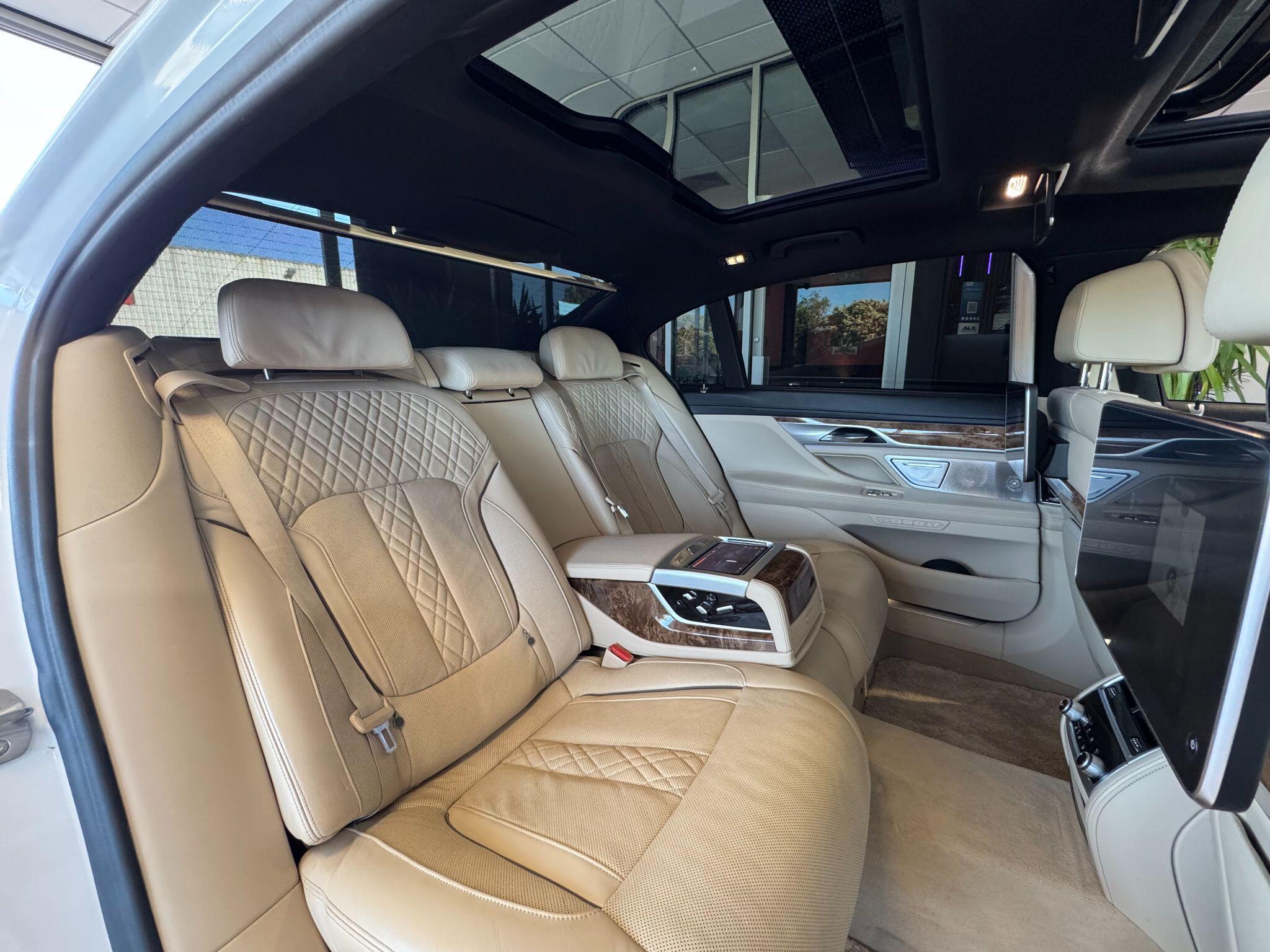 BMW 7 Series - Image 26