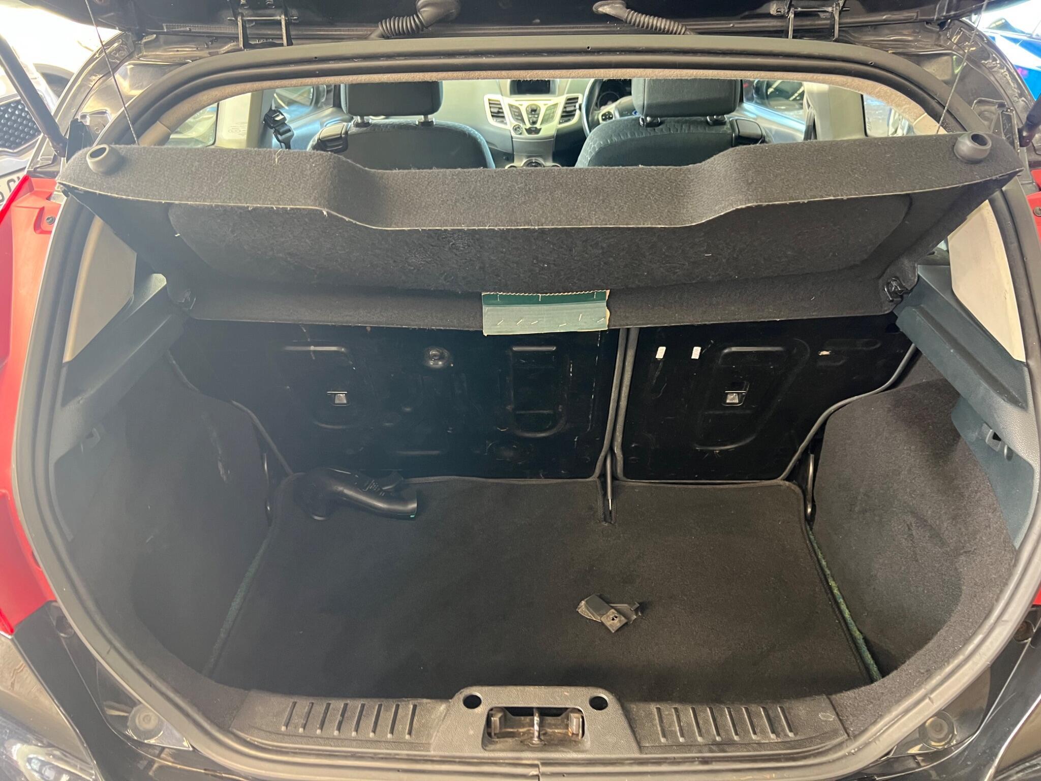 Ford Fiesta - Image 20