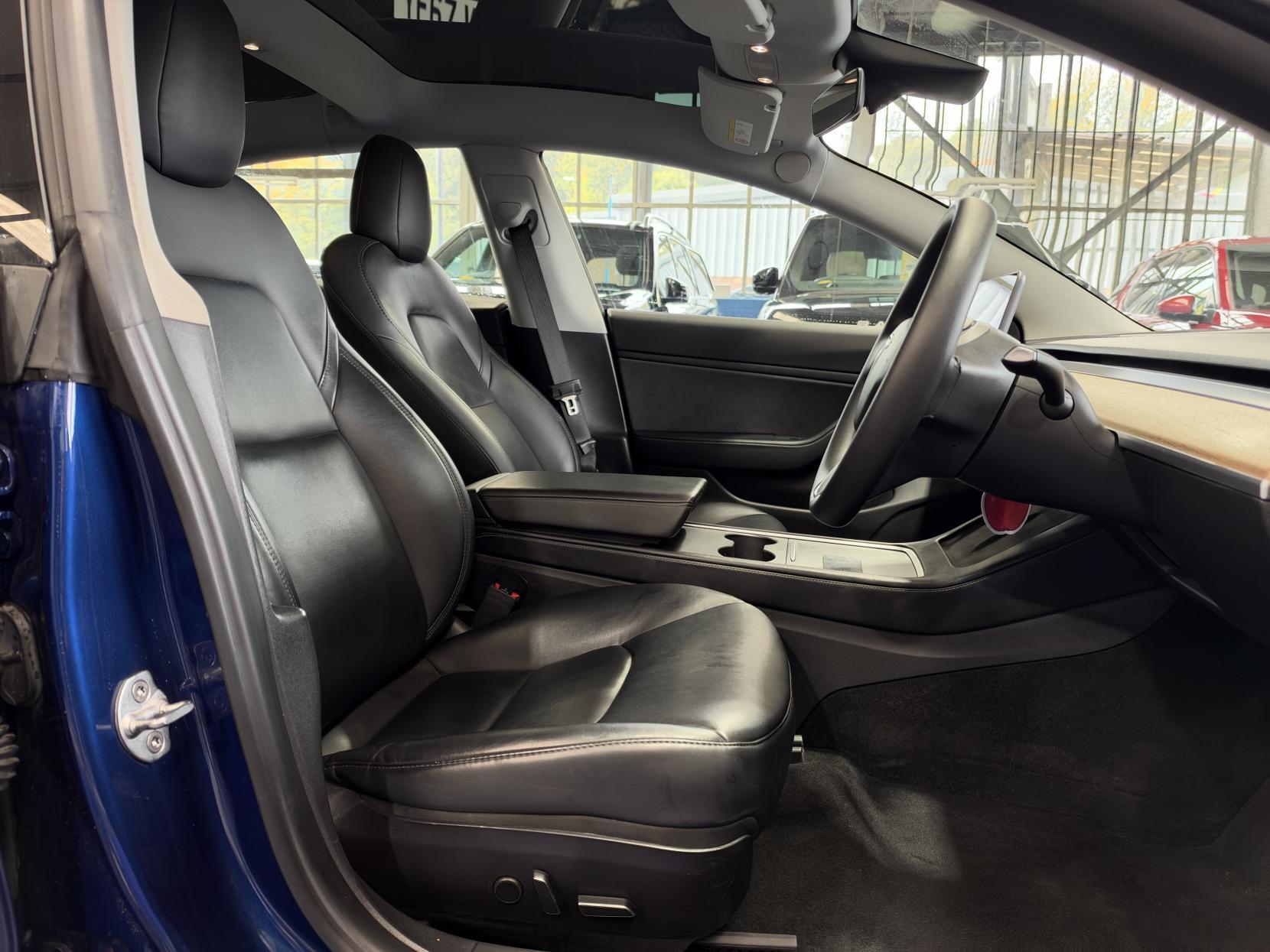 Tesla Model 3 - Image 20