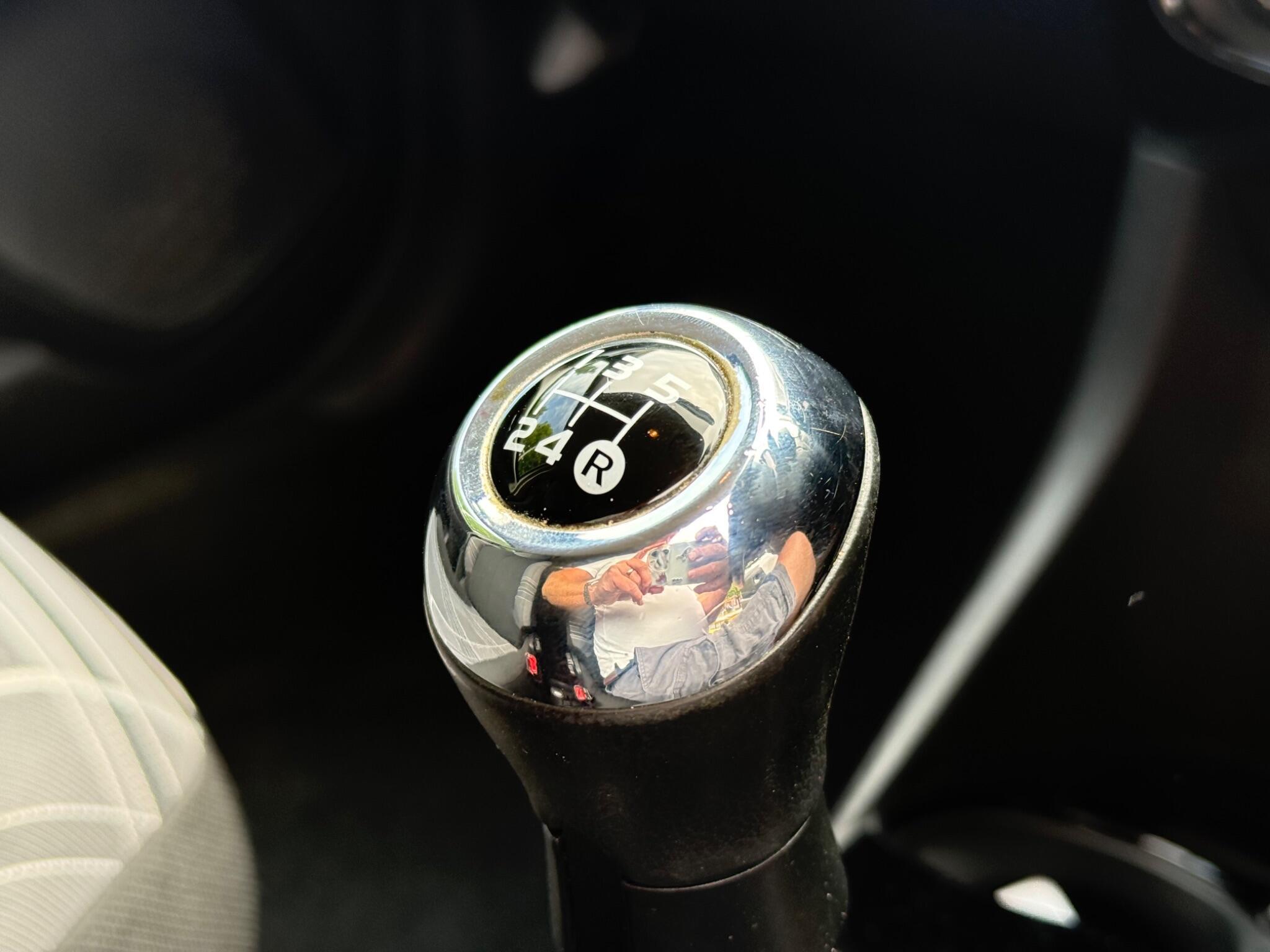 Peugeot 108 - Image 10