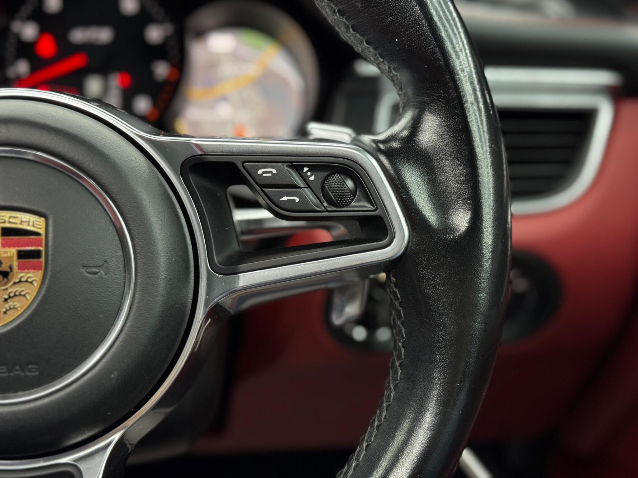 Porsche Macan - Image 21