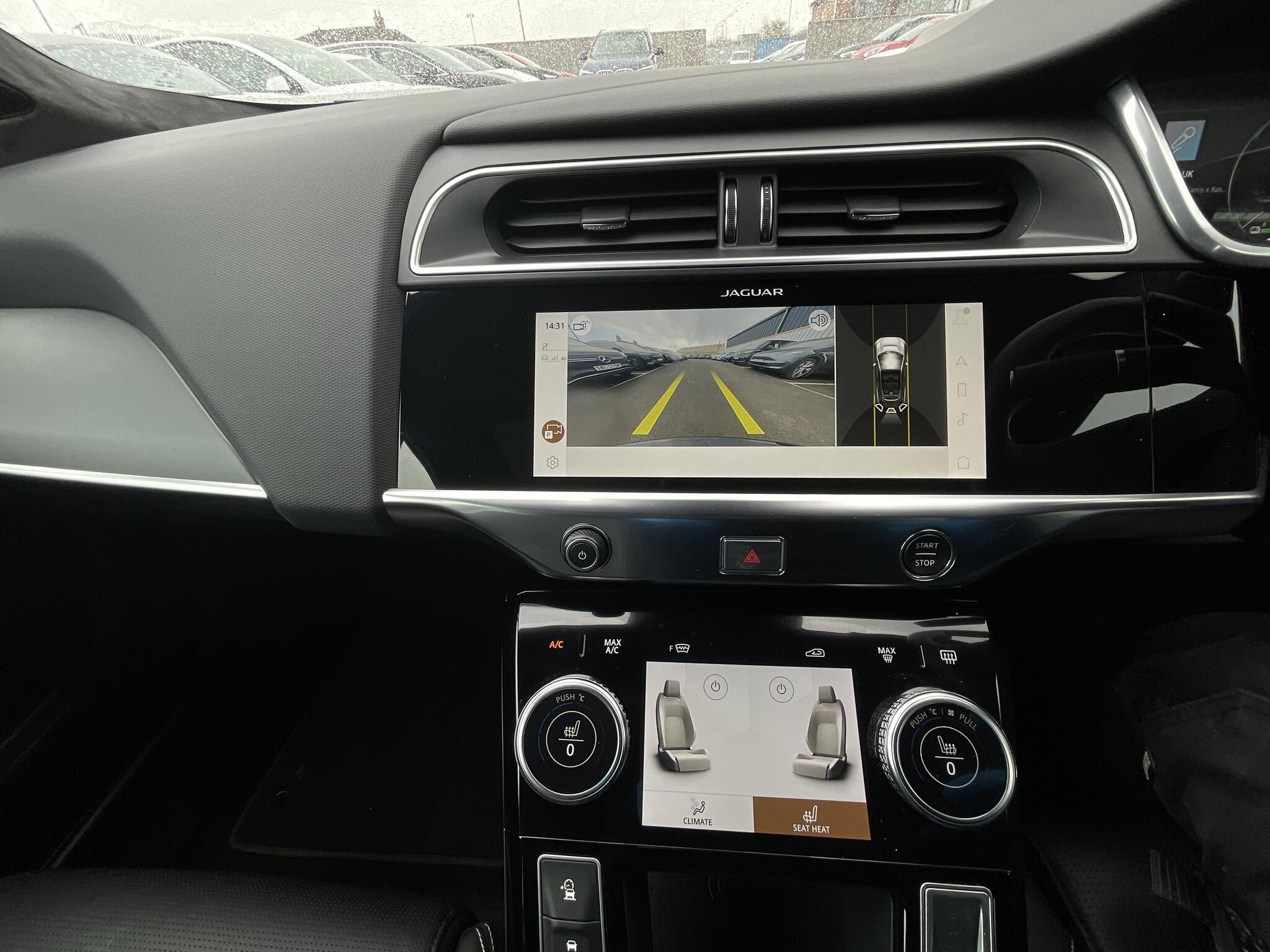 Jaguar I-Pace - Image 11