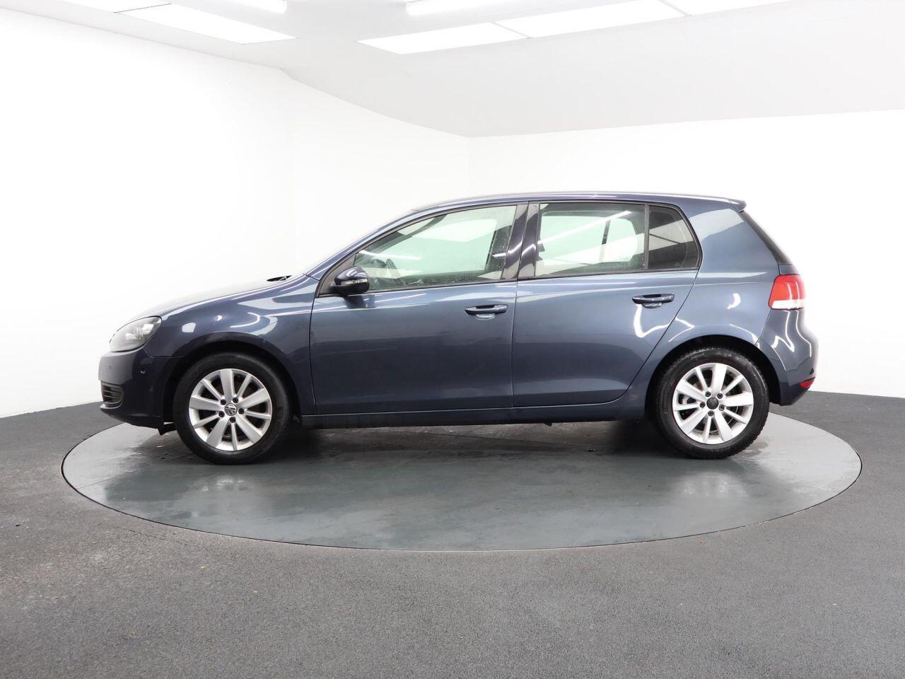 Volkswagen Golf - Image 8
