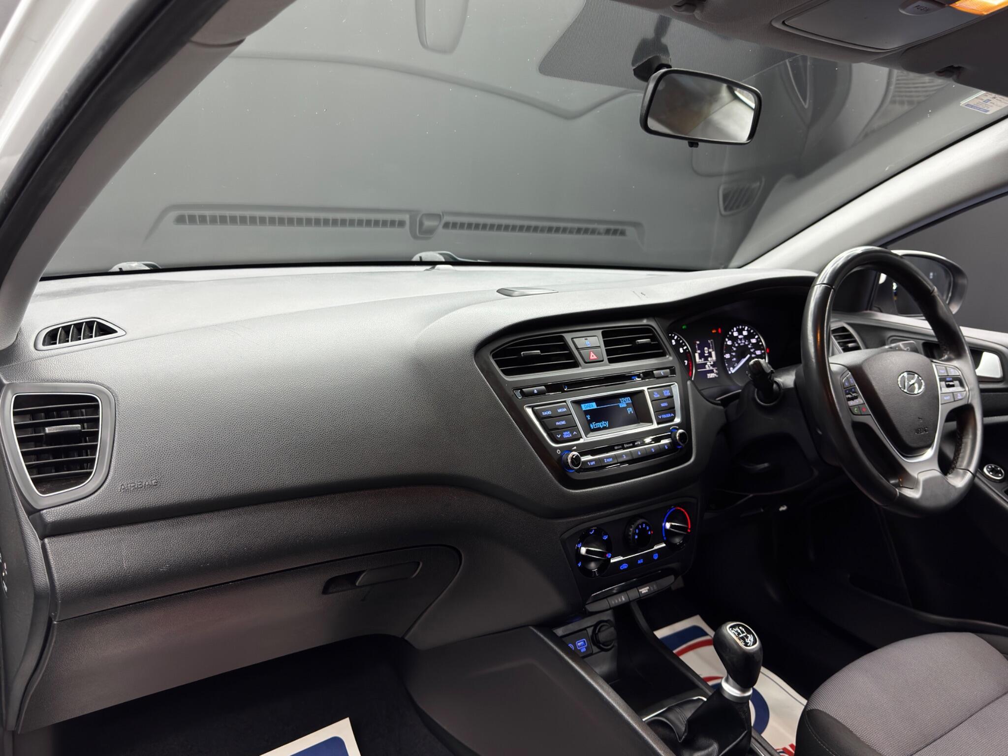 Hyundai i20 - Image 11
