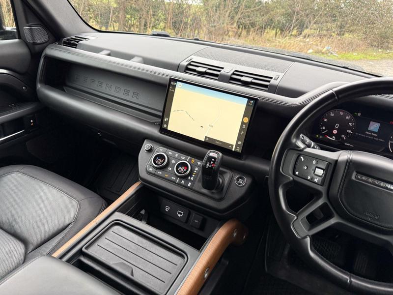 Land Rover DEFENDER 110 - Image 5