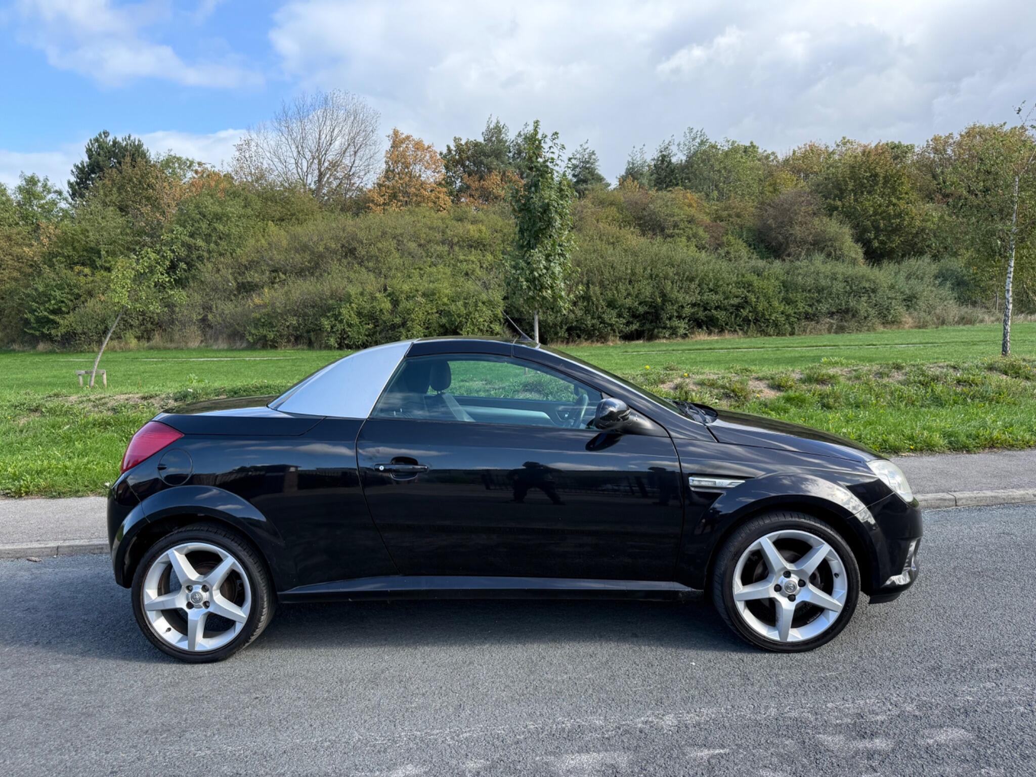 Vauxhall Tigra - Image 8