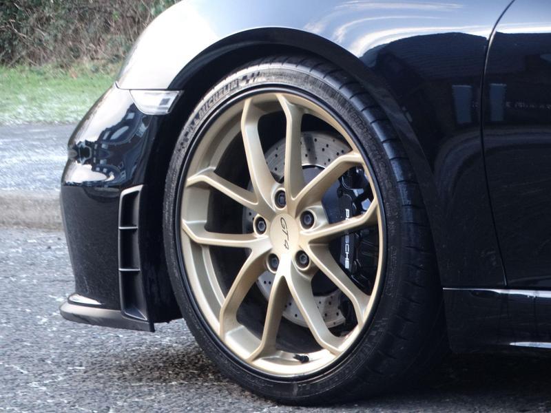 Porsche 718 Cayman - Image 4