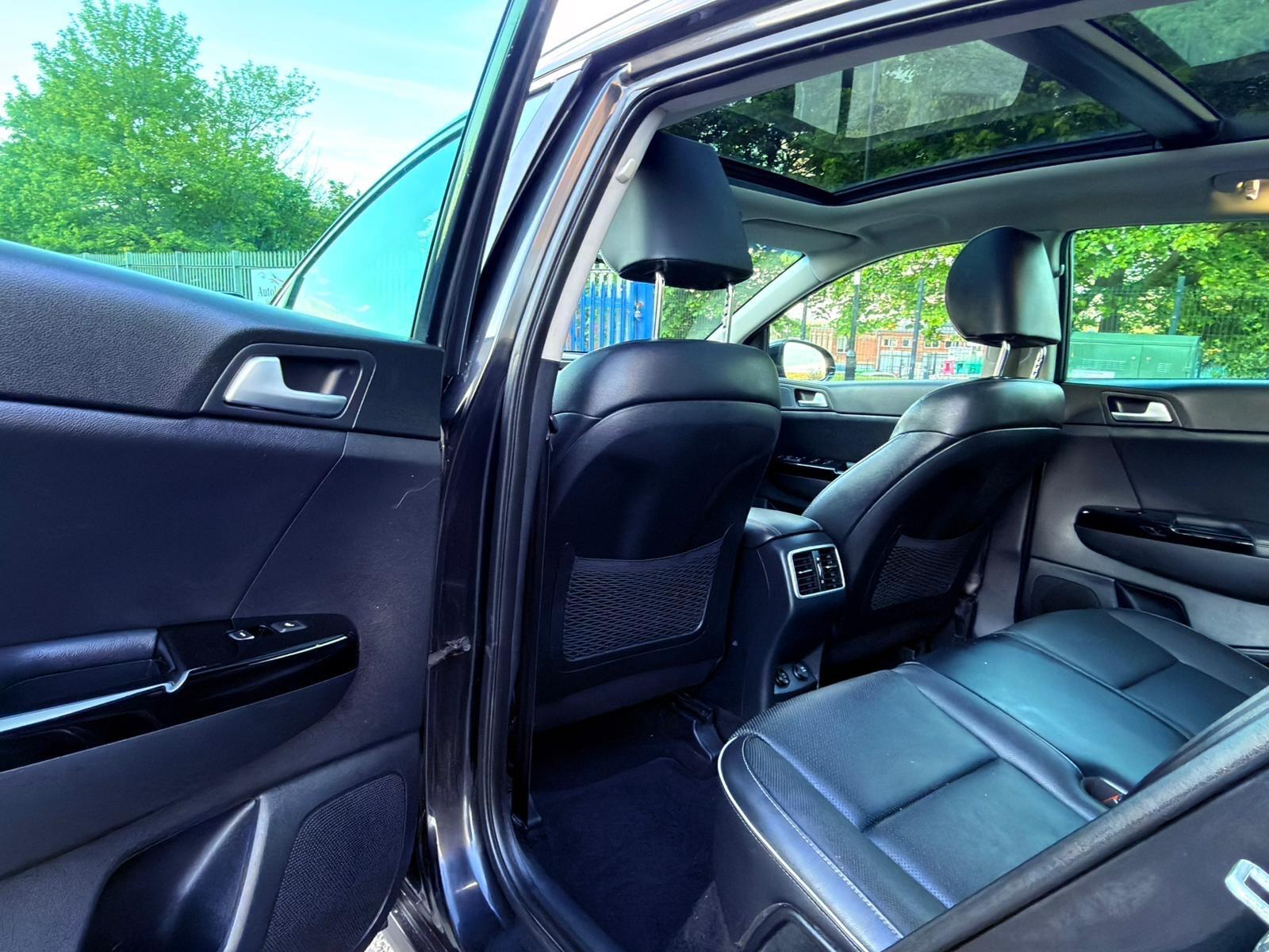Kia Sportage - Image 32