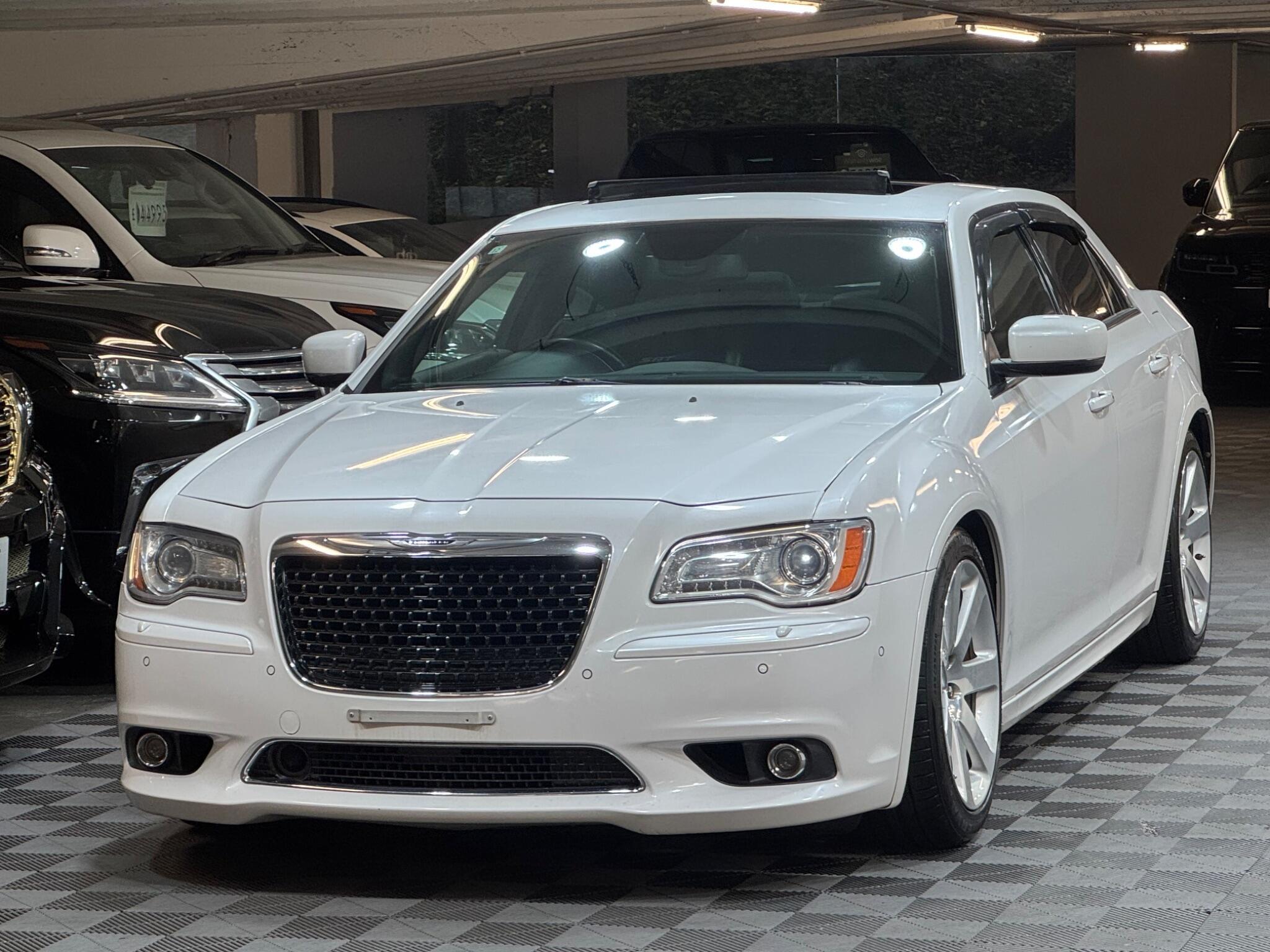 Chrysler 300C - Image 6