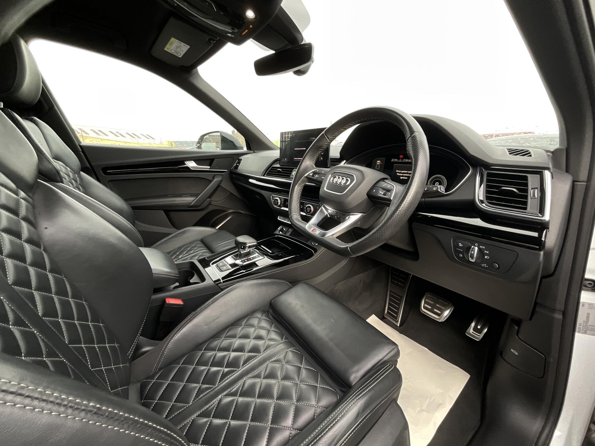 Audi Q5 - Image 6