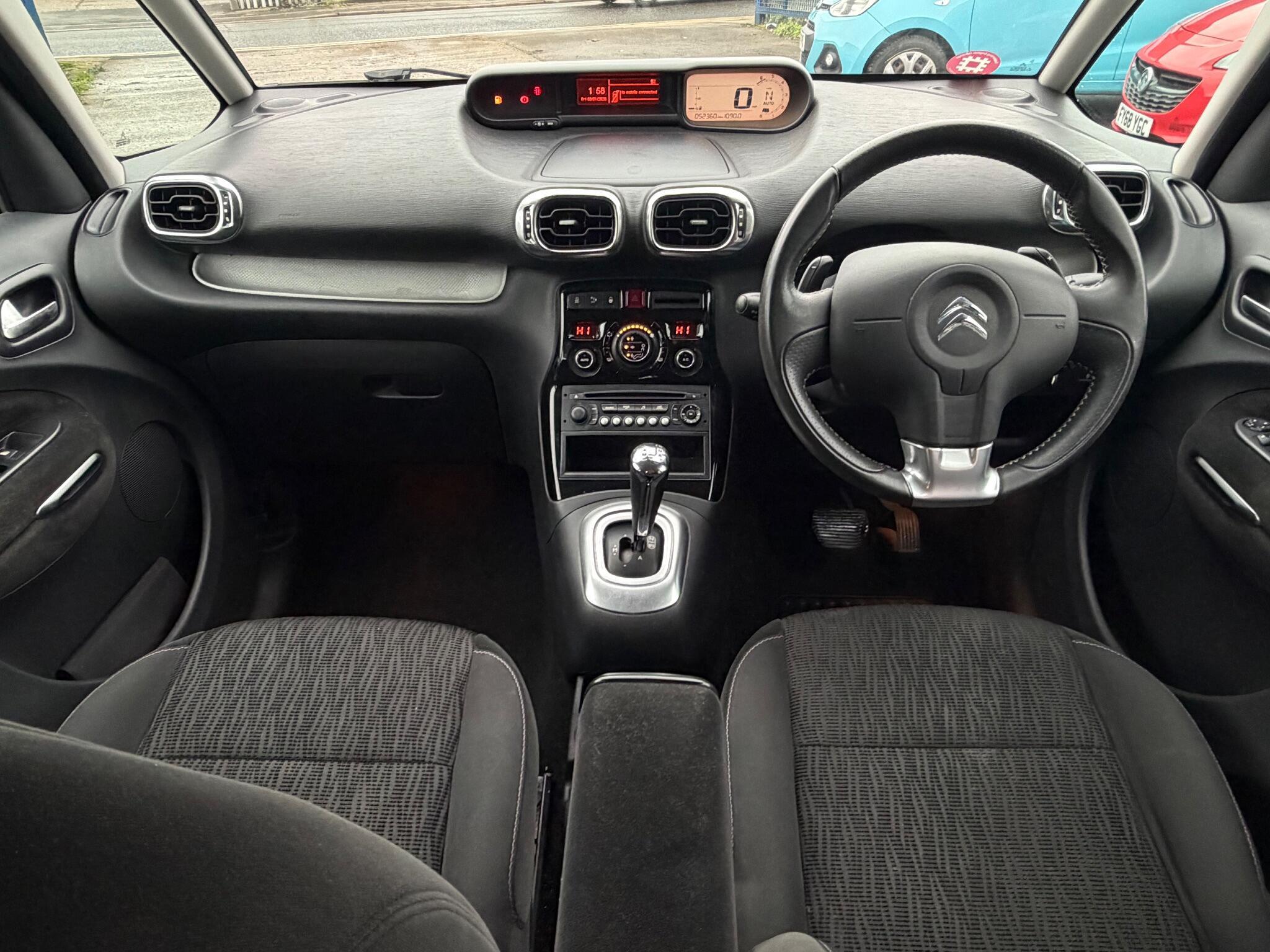 Citroen C3 Picasso - Image 8
