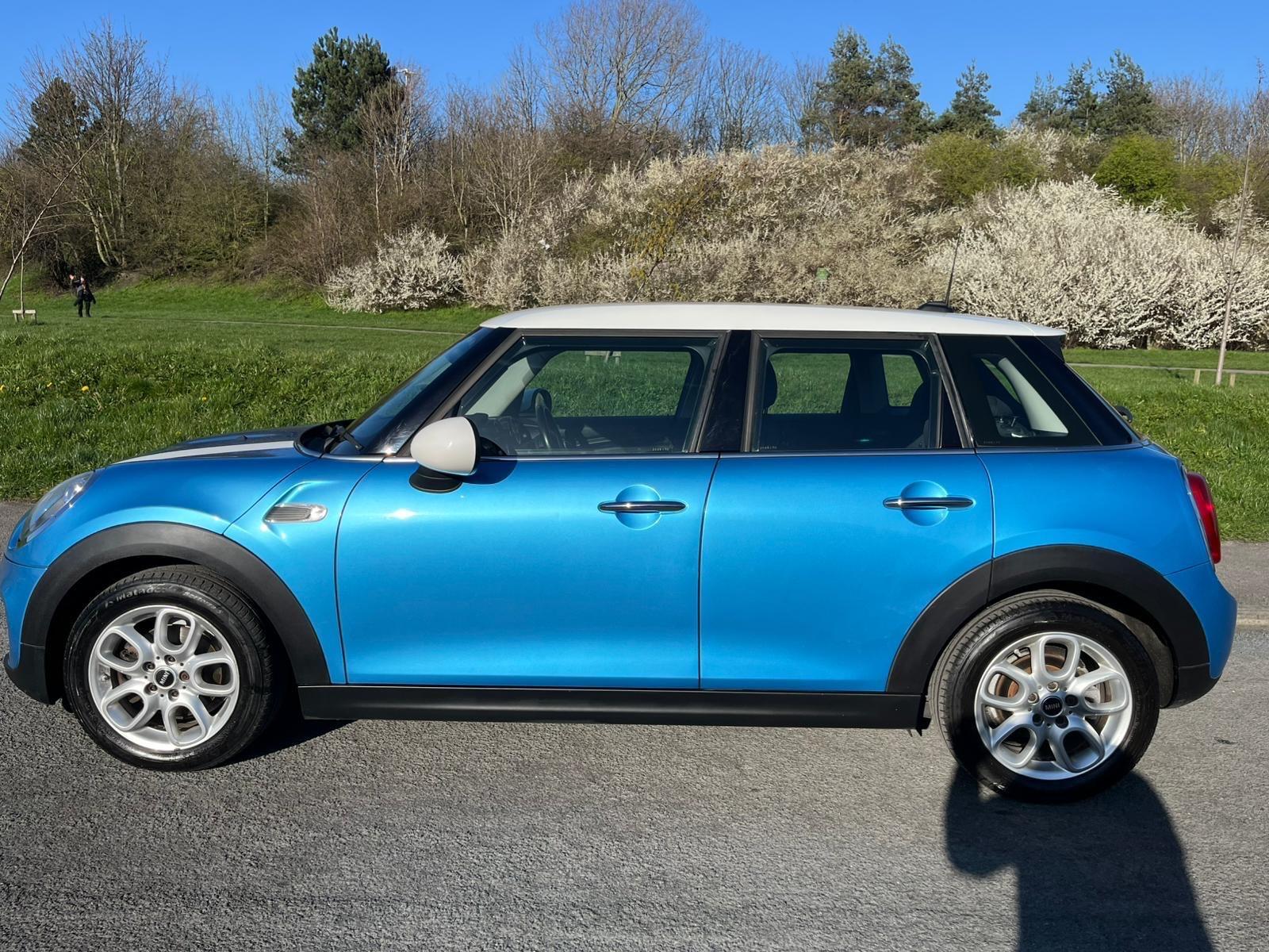 MINI Hatch - Image 9
