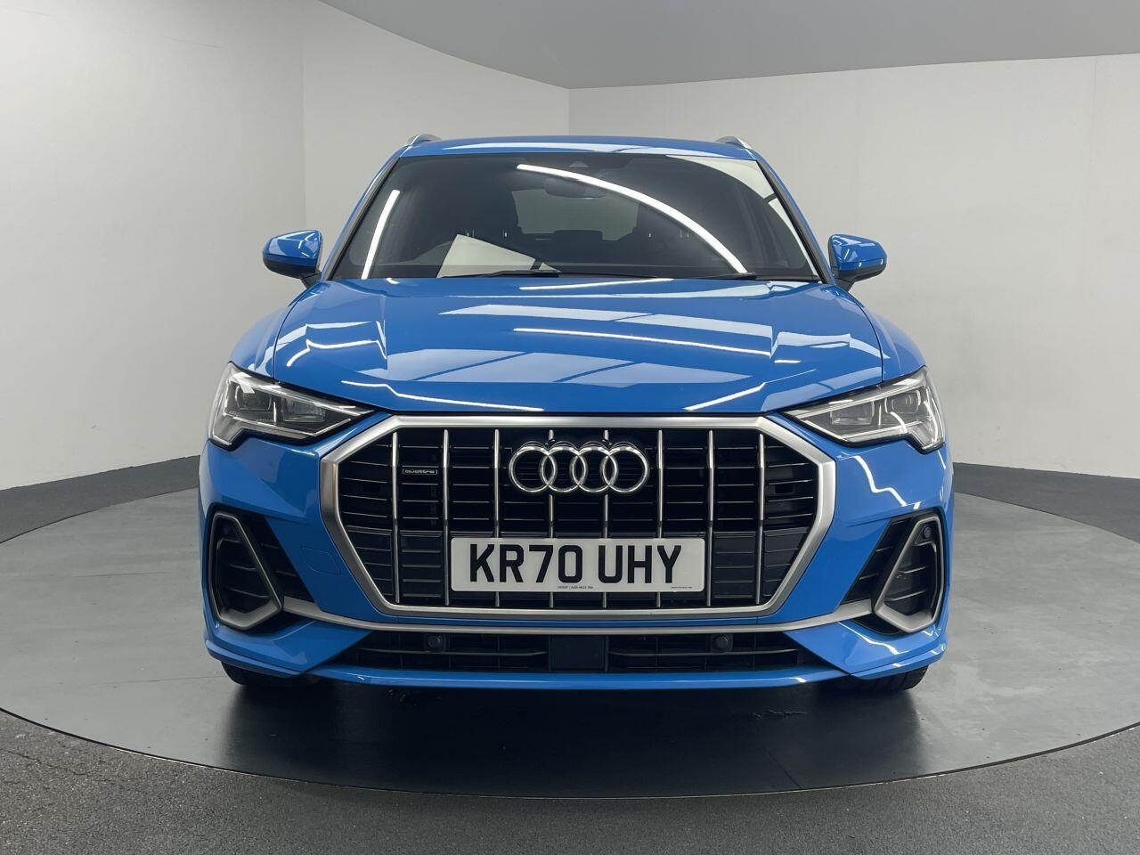 Audi Q3 - Image 5