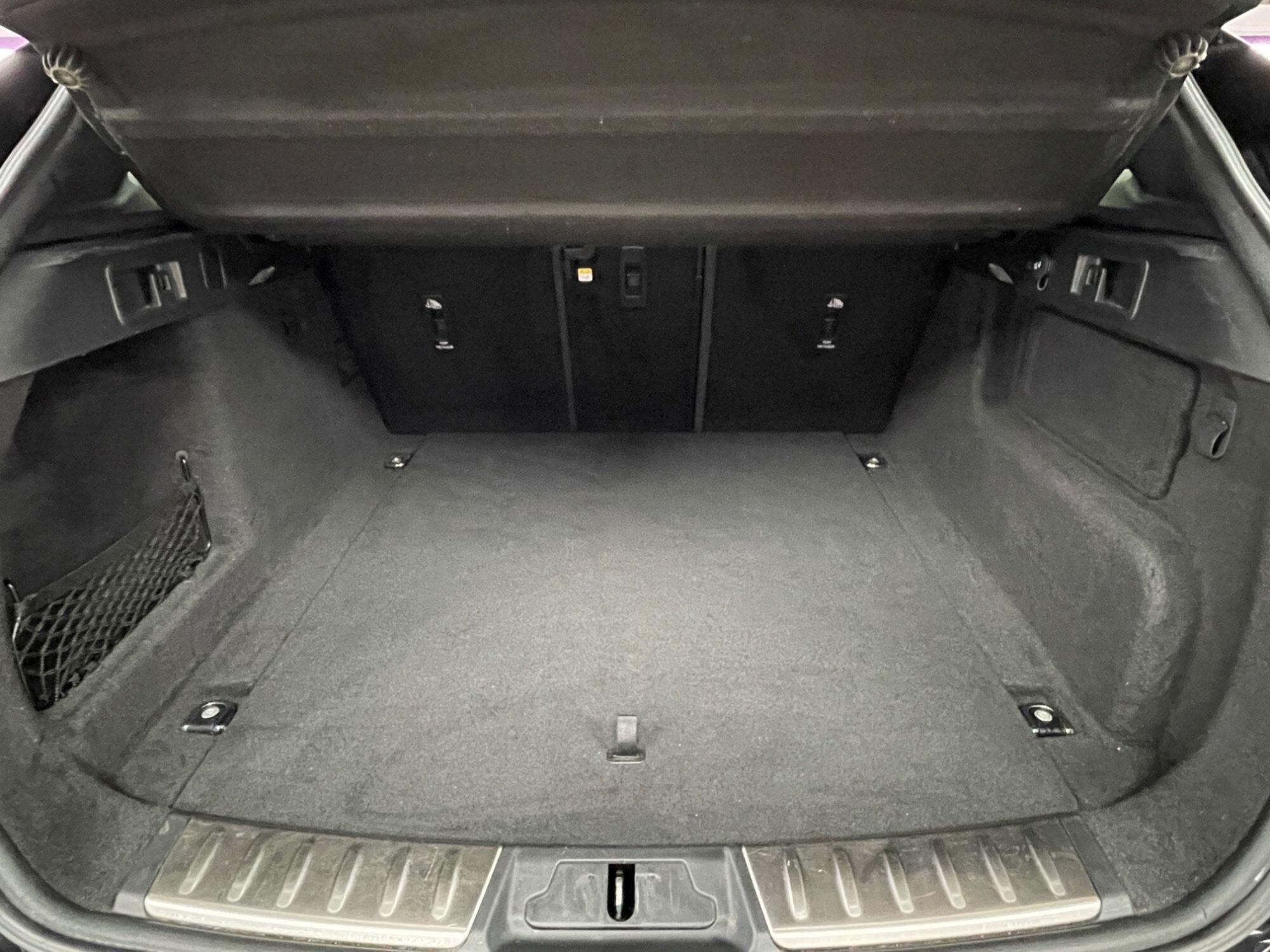 Jaguar F-Pace - Image 19