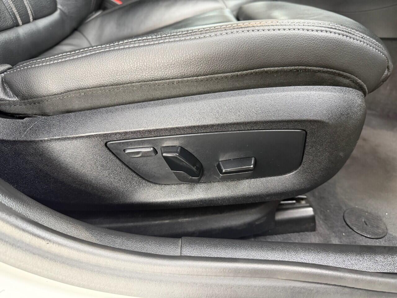 BMW 5 Series - Image 18