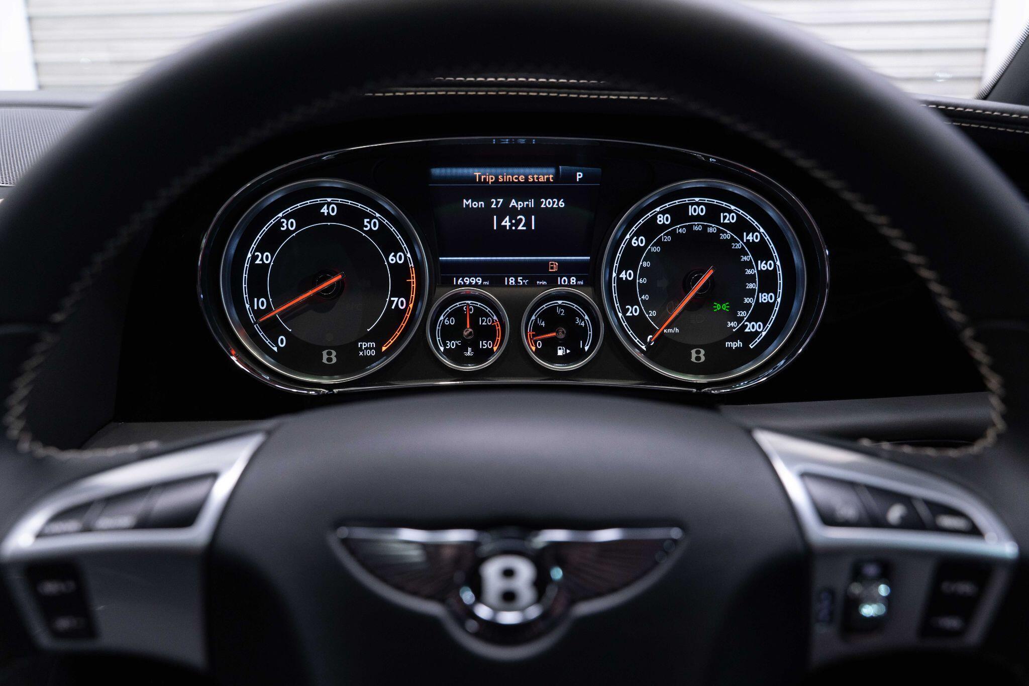 Bentley Flying Spur - Image 10