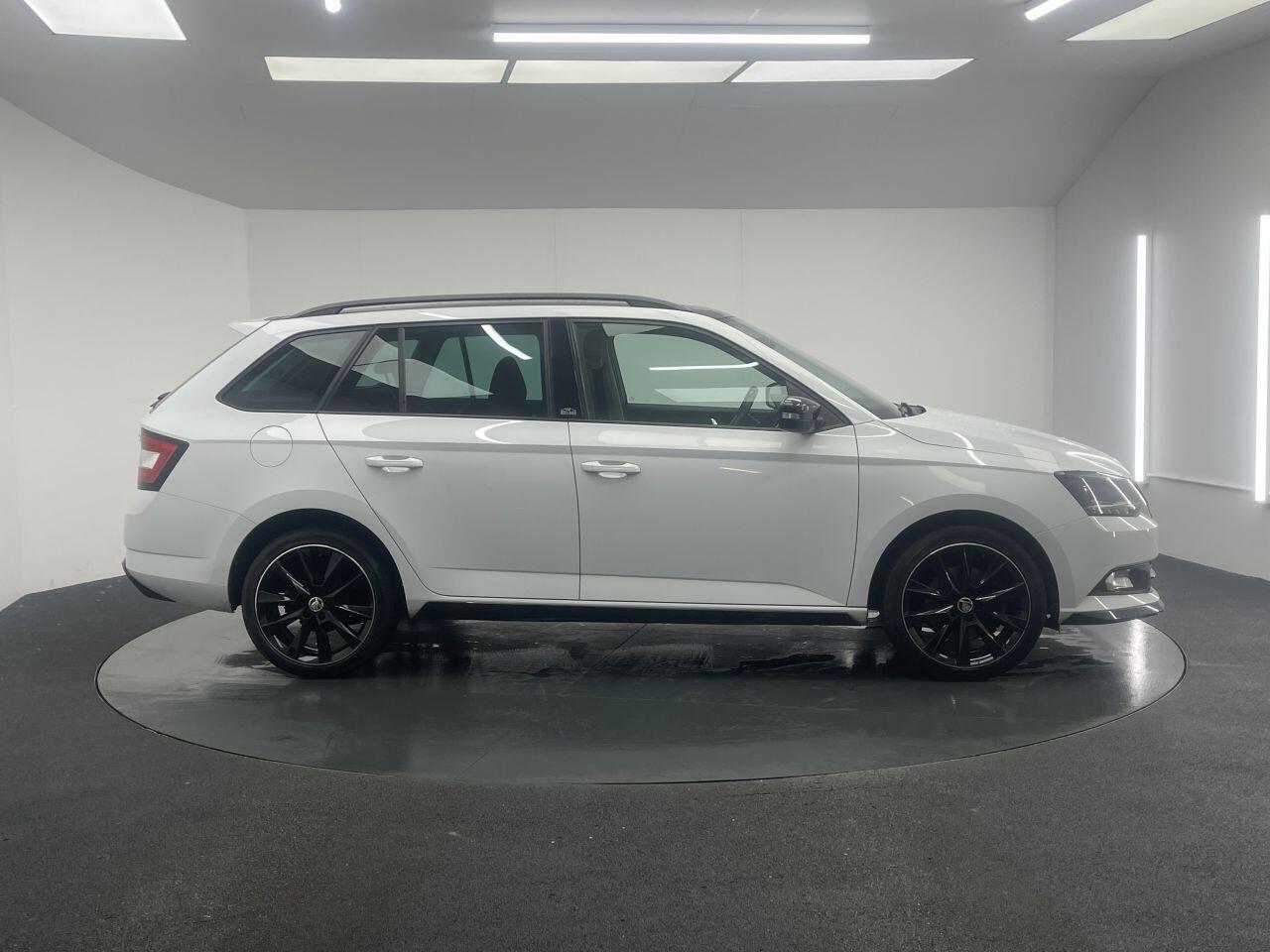 Skoda Fabia - Image 13