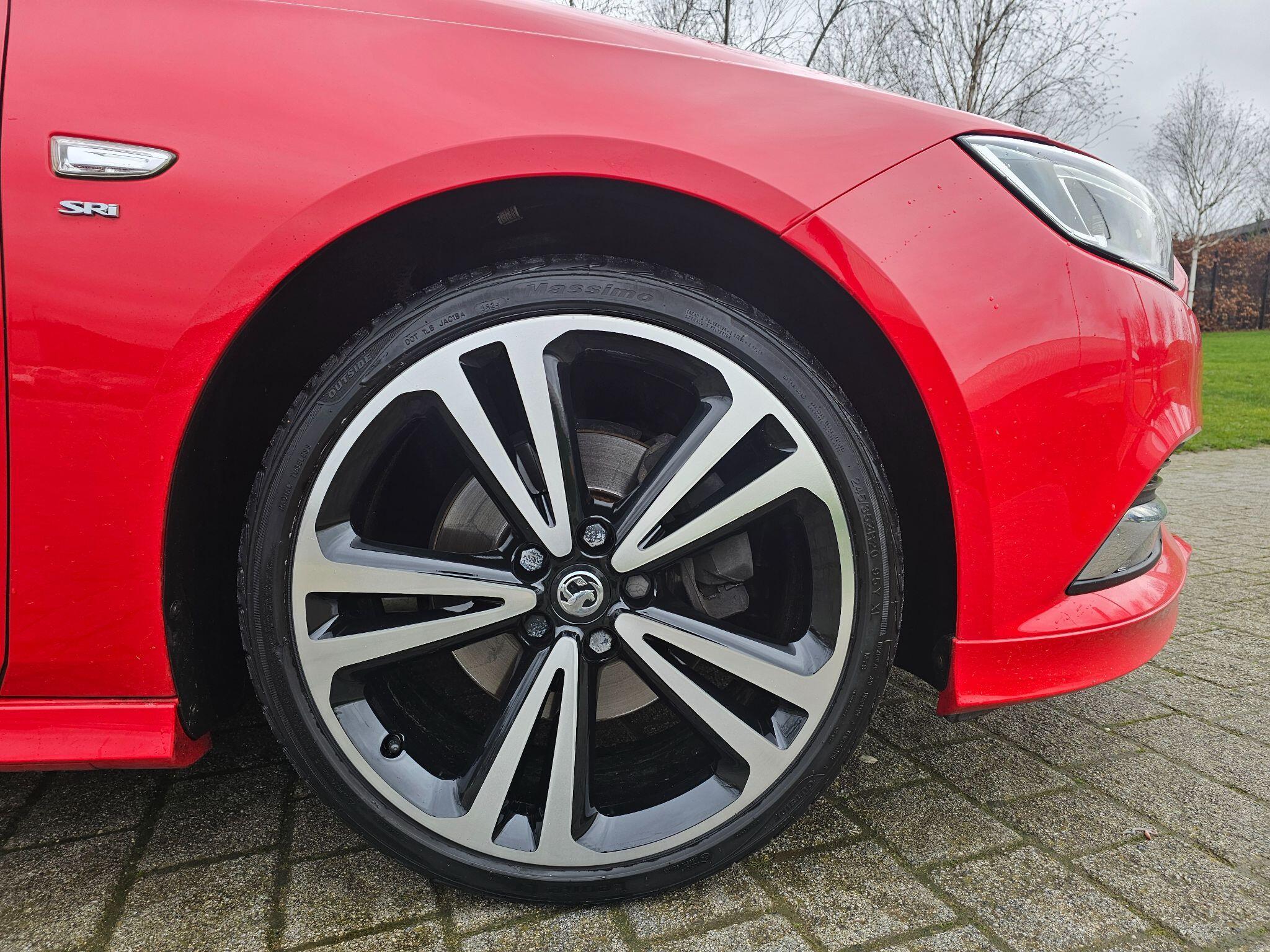 Vauxhall Insignia - Image 5