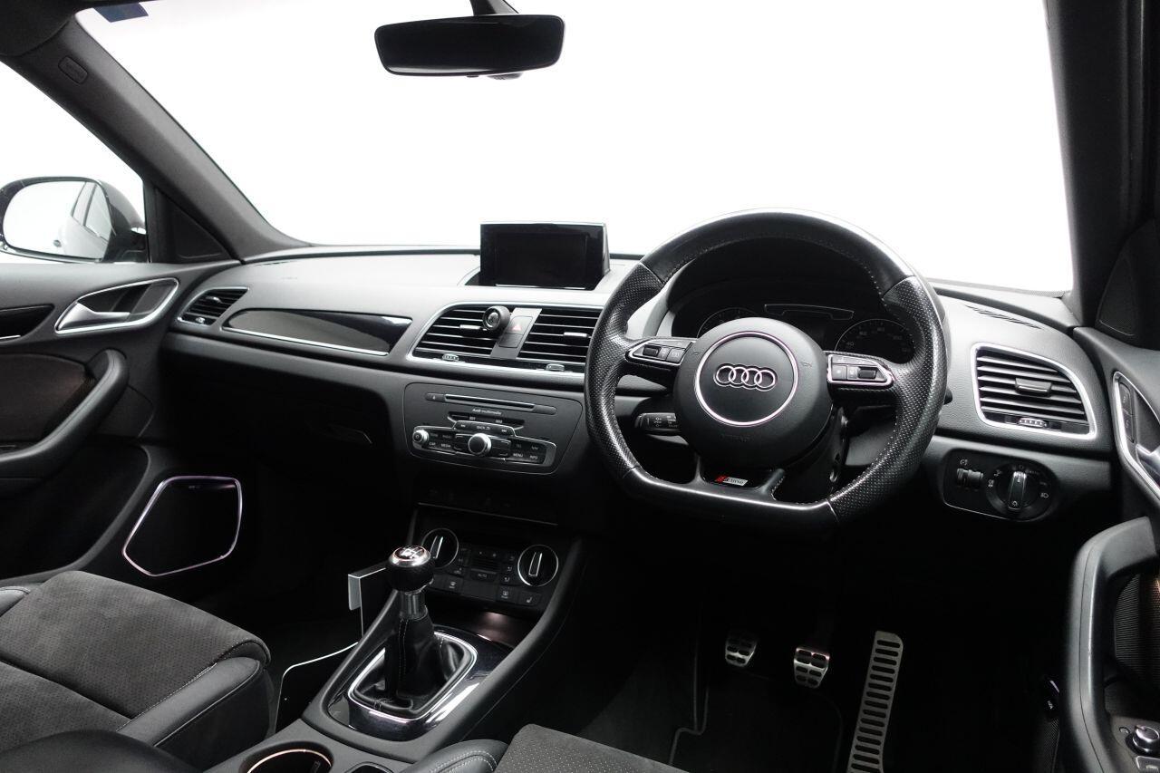 Audi Q3 - Image 15