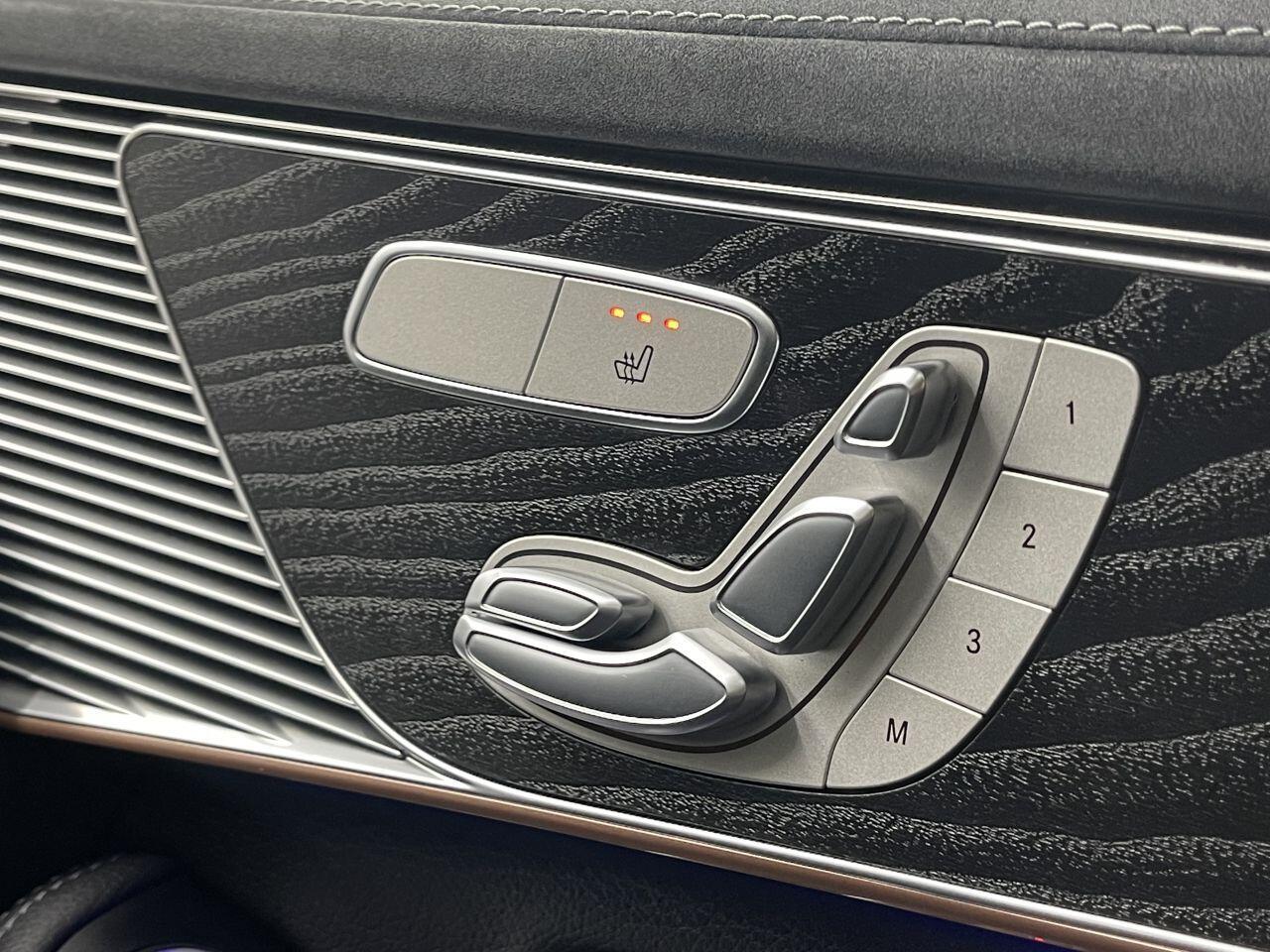 Mercedes Eqc - Image 35