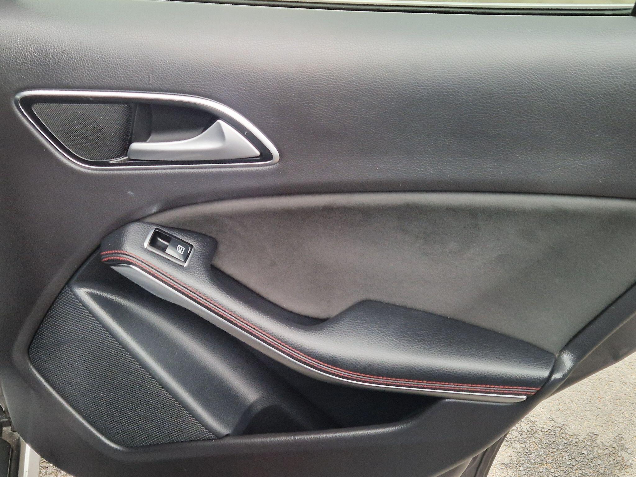 Mercedes GLA - Image 36