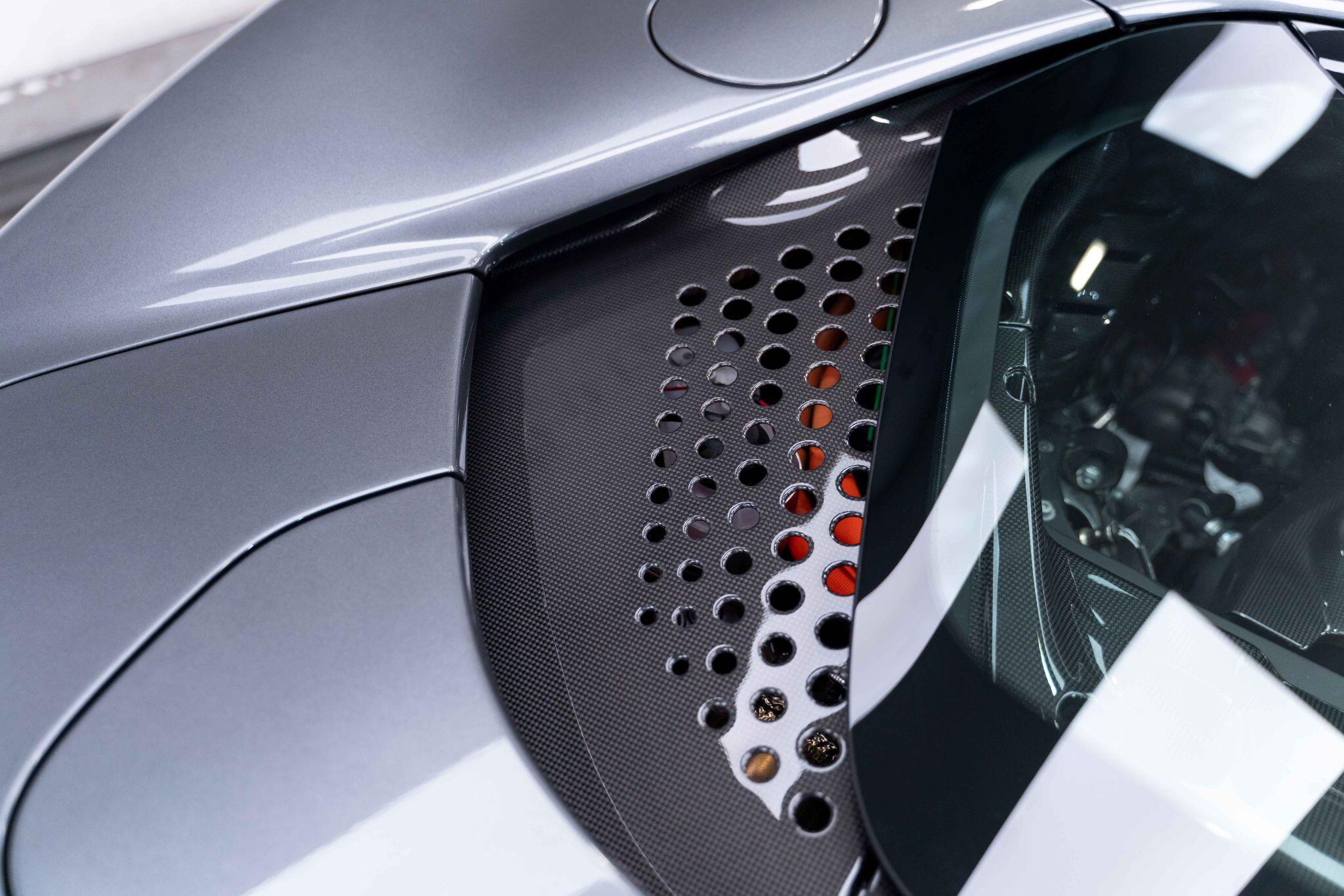 Ferrari SF90 Spider - Image 20