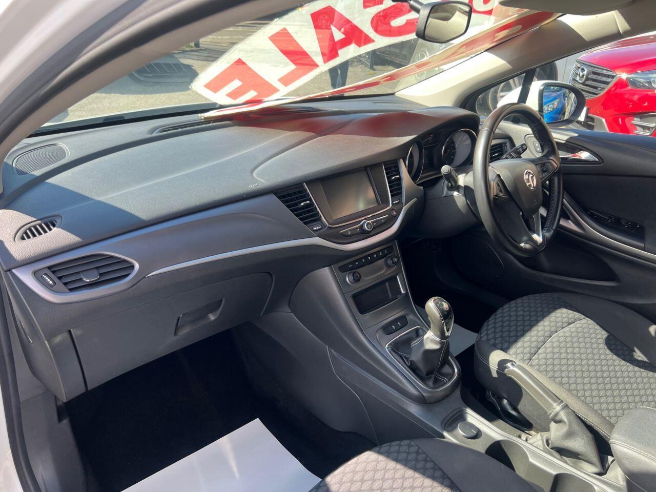 Vauxhall Astra - Image 16