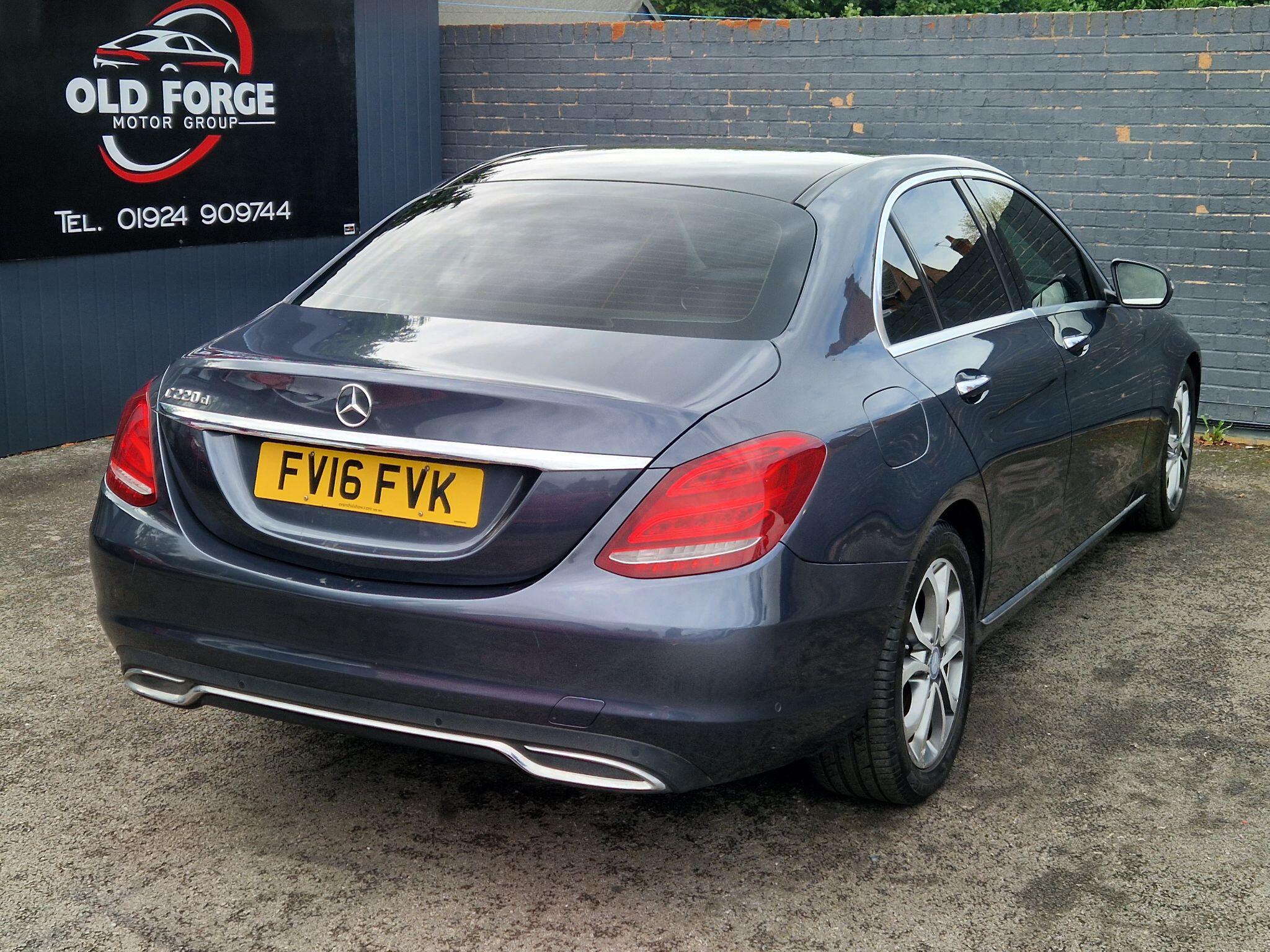 Mercedes C Class - Image 10