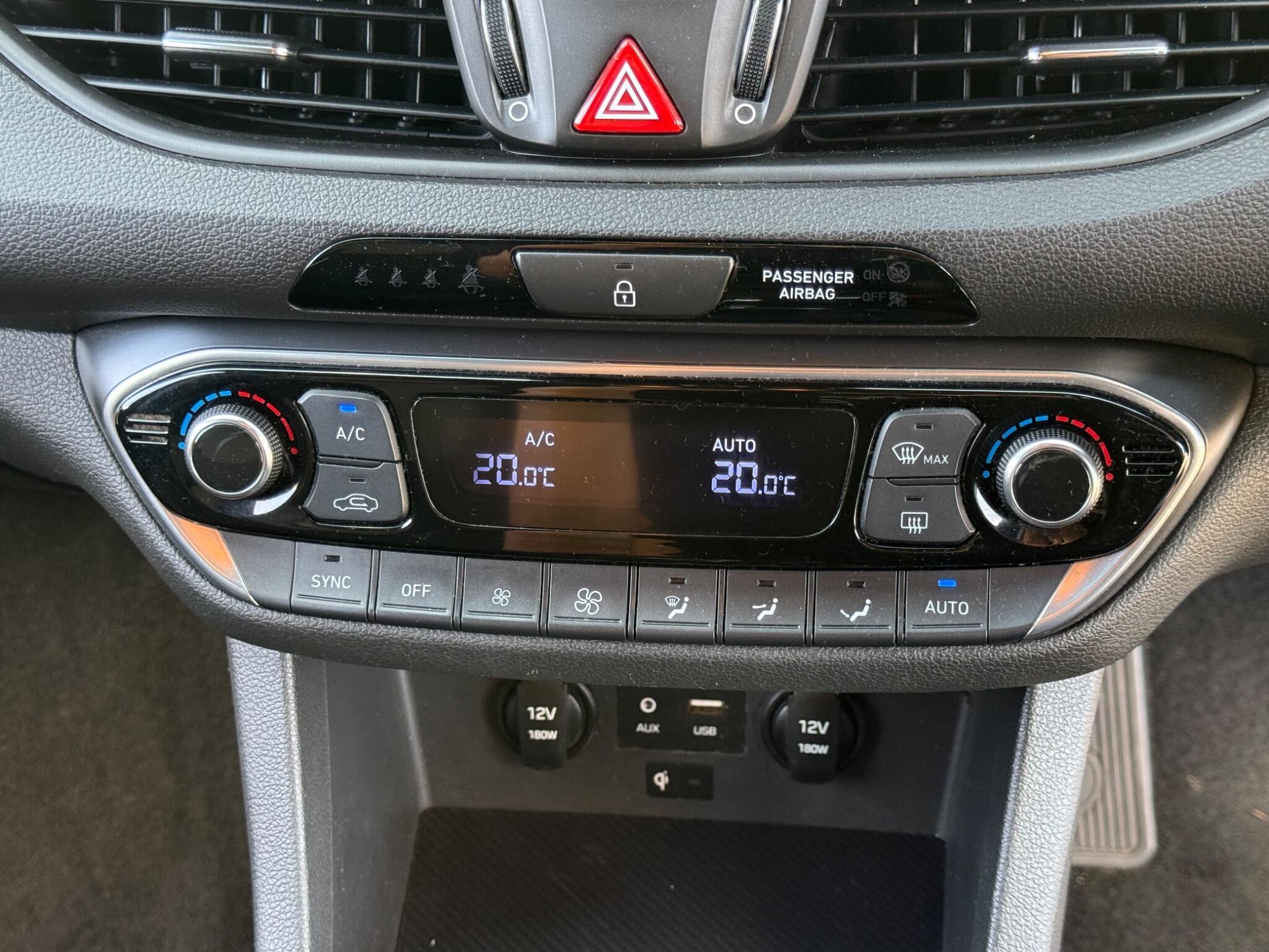 Hyundai i30 - Image 16