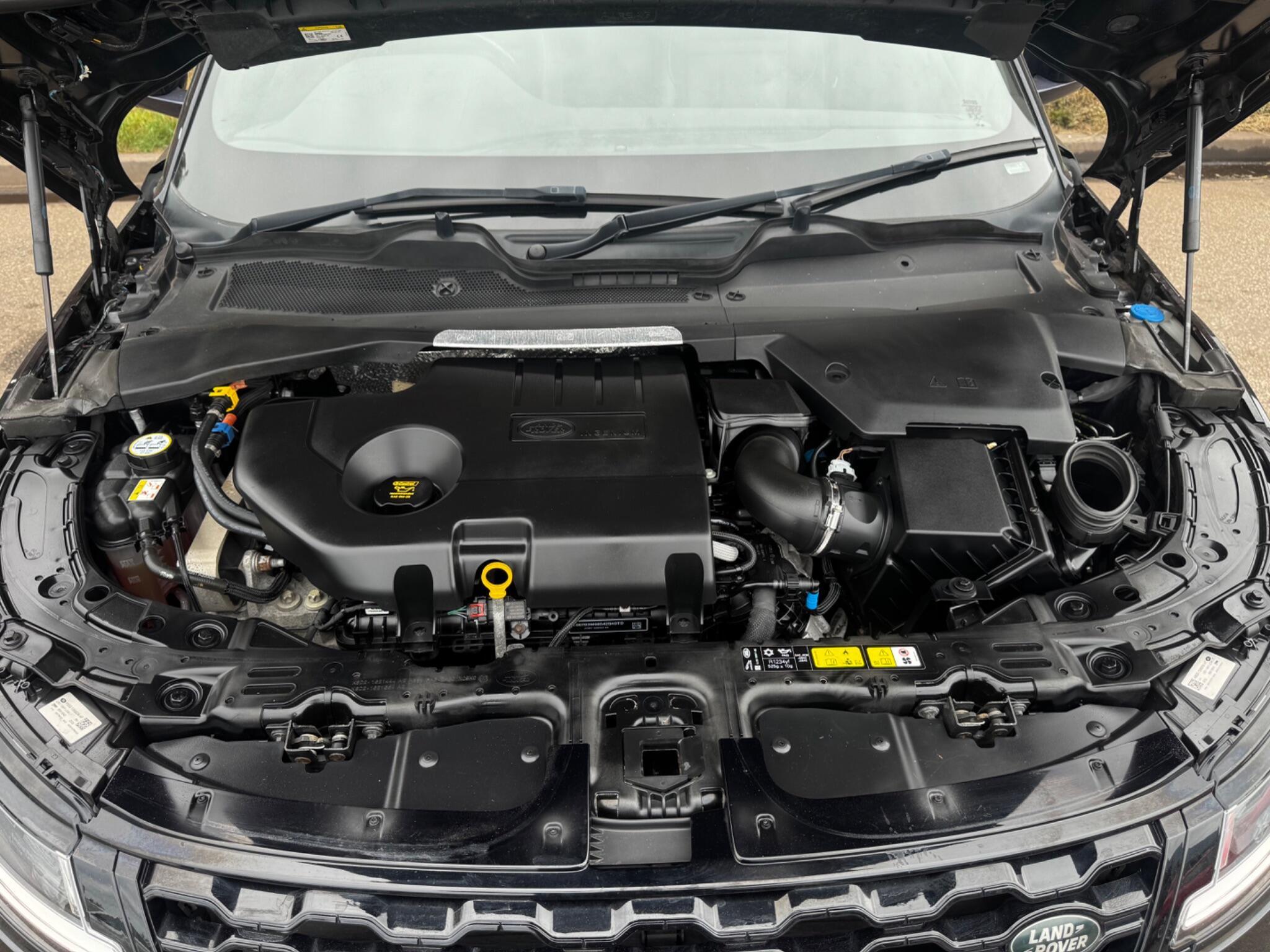 Land Rover Range Rover Evoque - Image 19