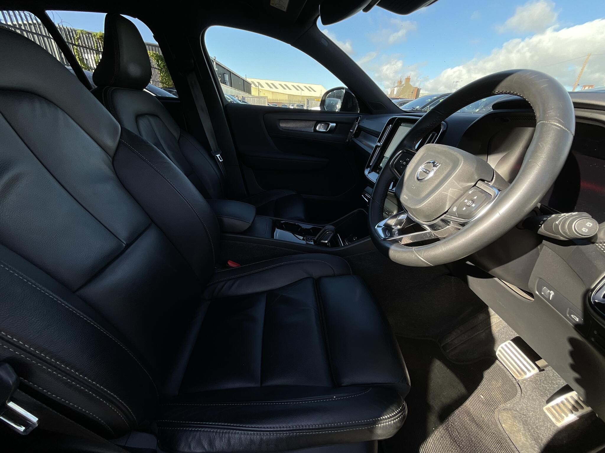 Volvo XC40 - Image 9