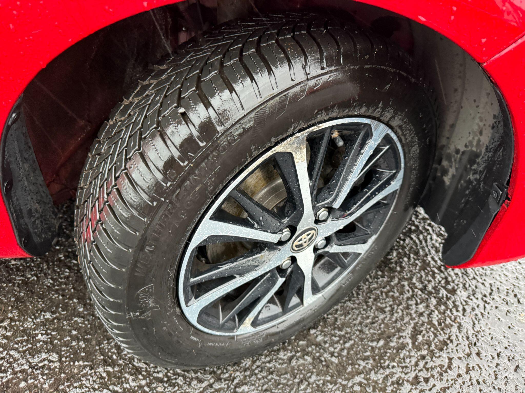 Toyota Yaris - Image 63