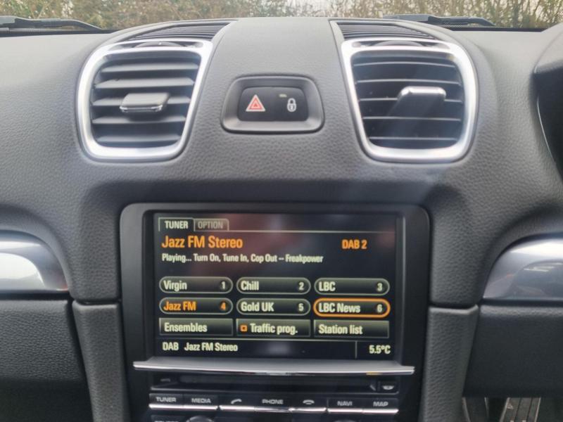 Porsche Cayman - Image 12