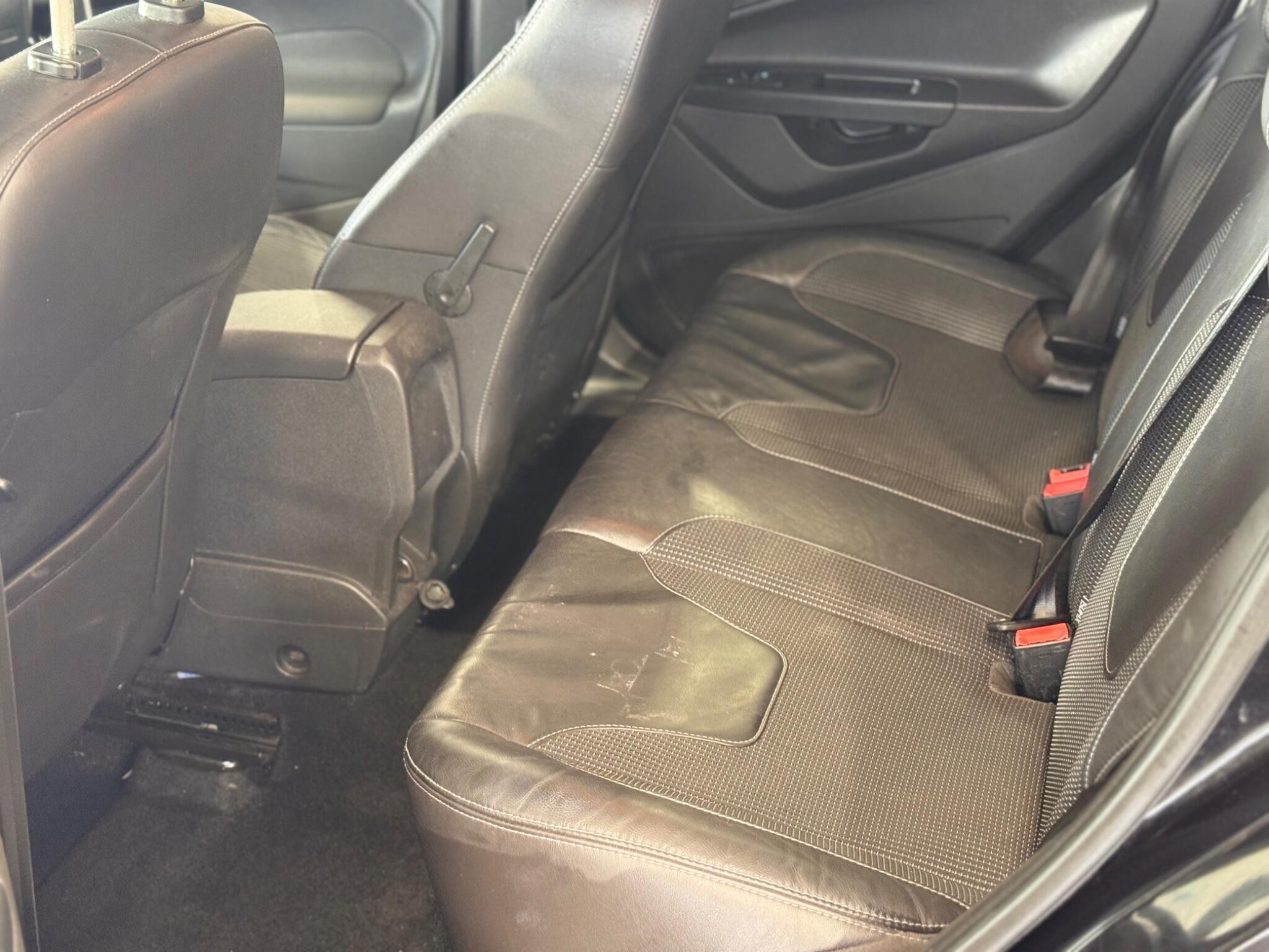 Ford Fiesta - Image 34