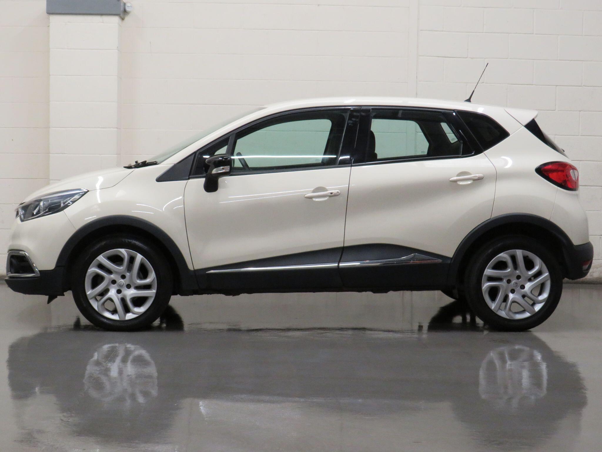 Renault Captur - Image 6