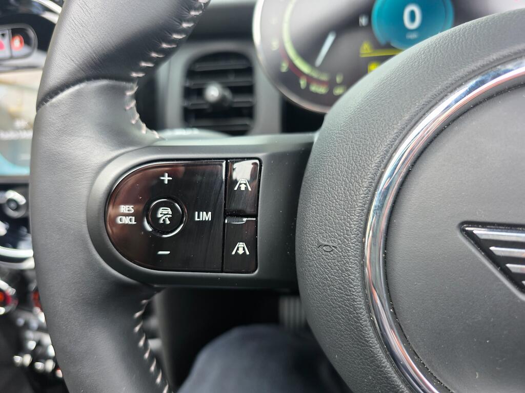 MINI Hatch - Image 54