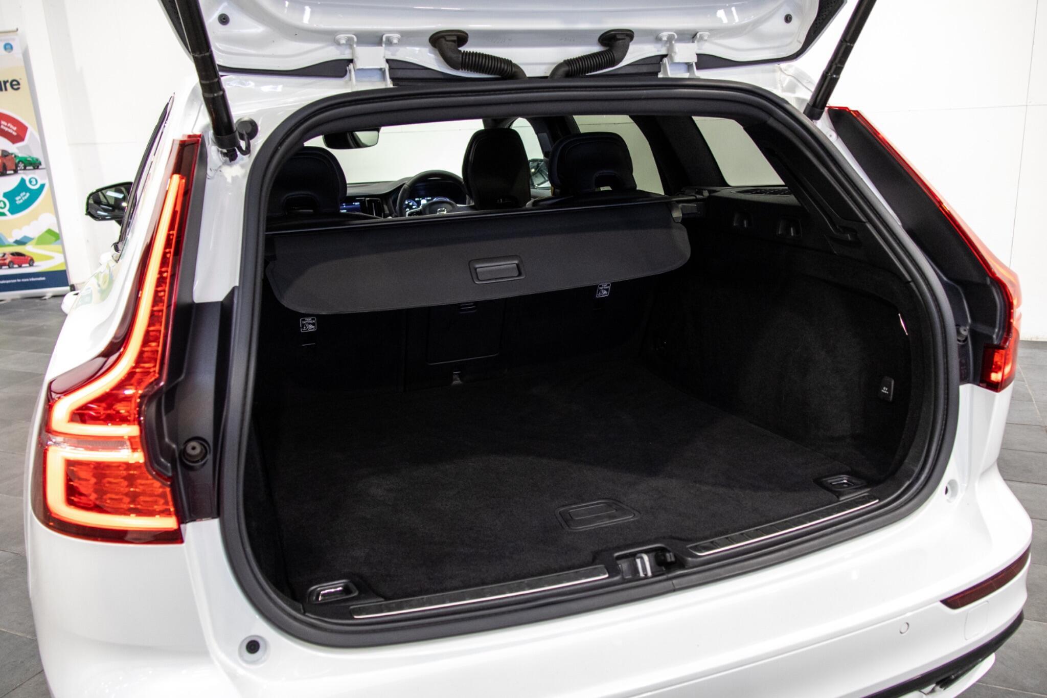 Volvo V60 - Image 10