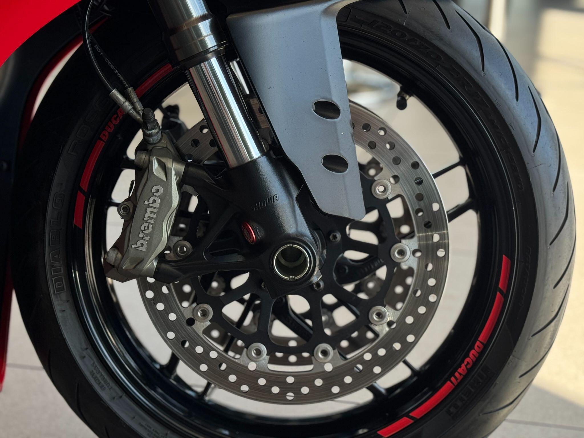 Ducati 899 Panigale - Image 10