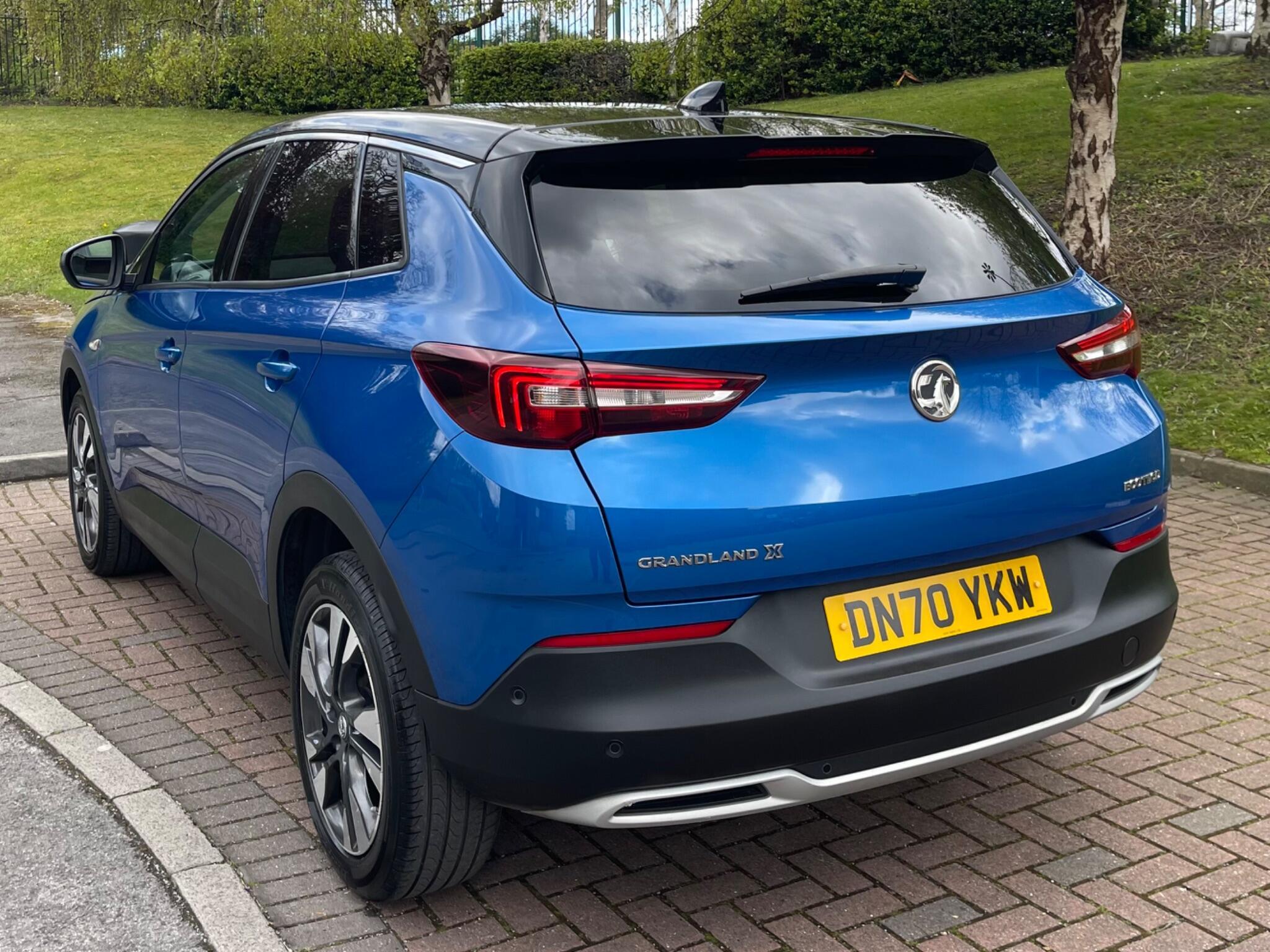 Vauxhall Grandland X - Image 12