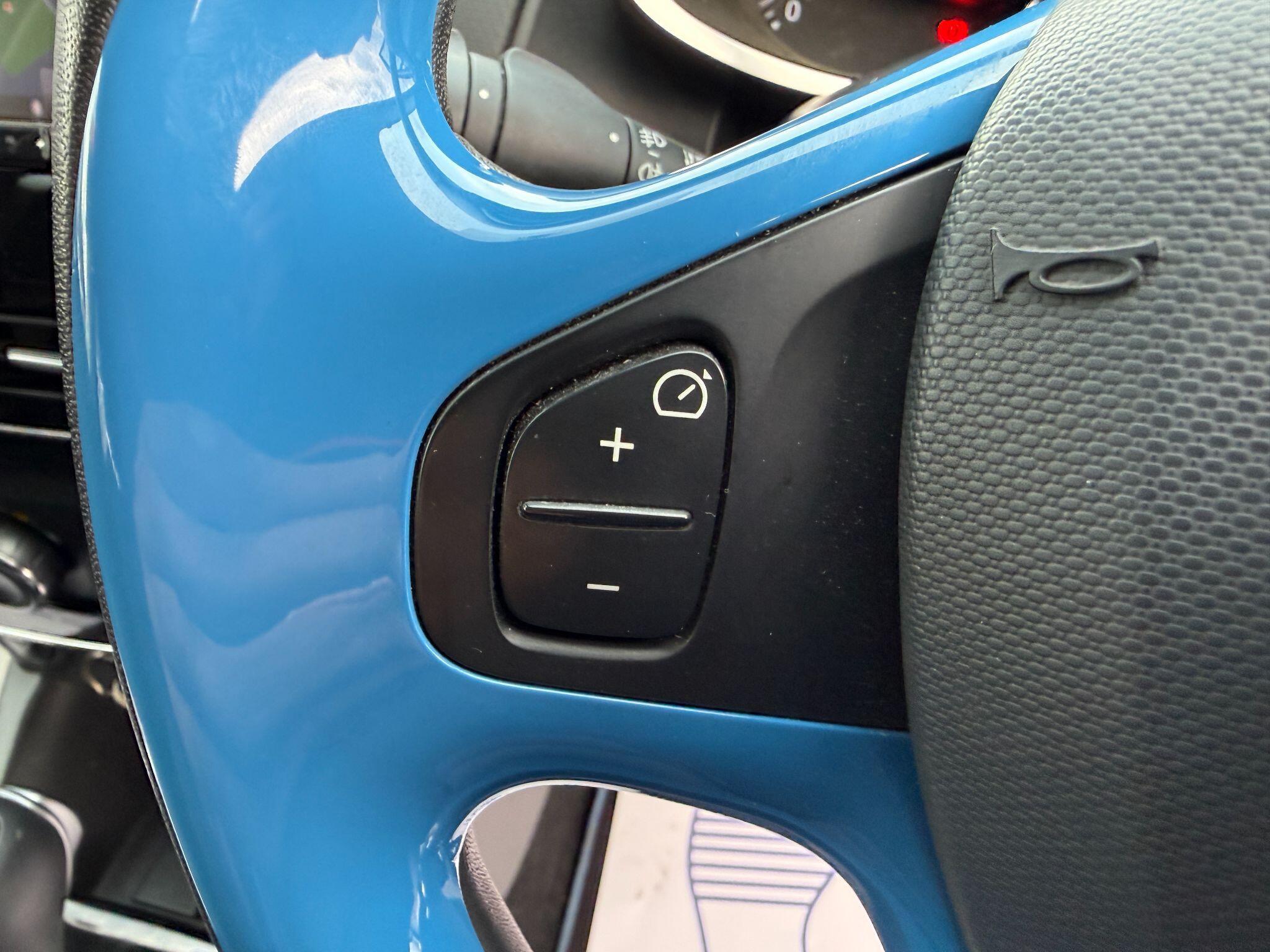 Renault Clio - Image 46