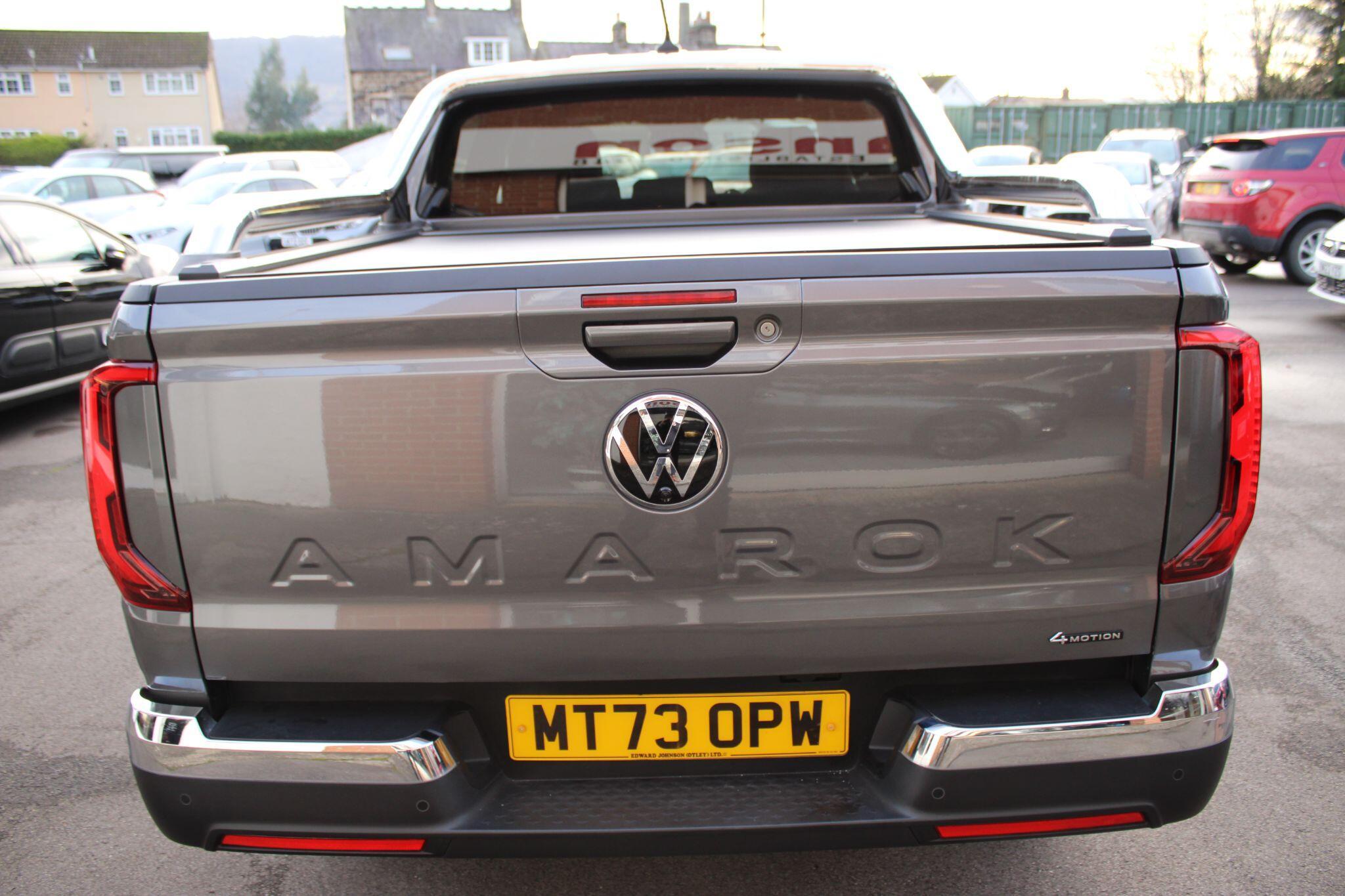 Volkswagen Amarok - Image 18