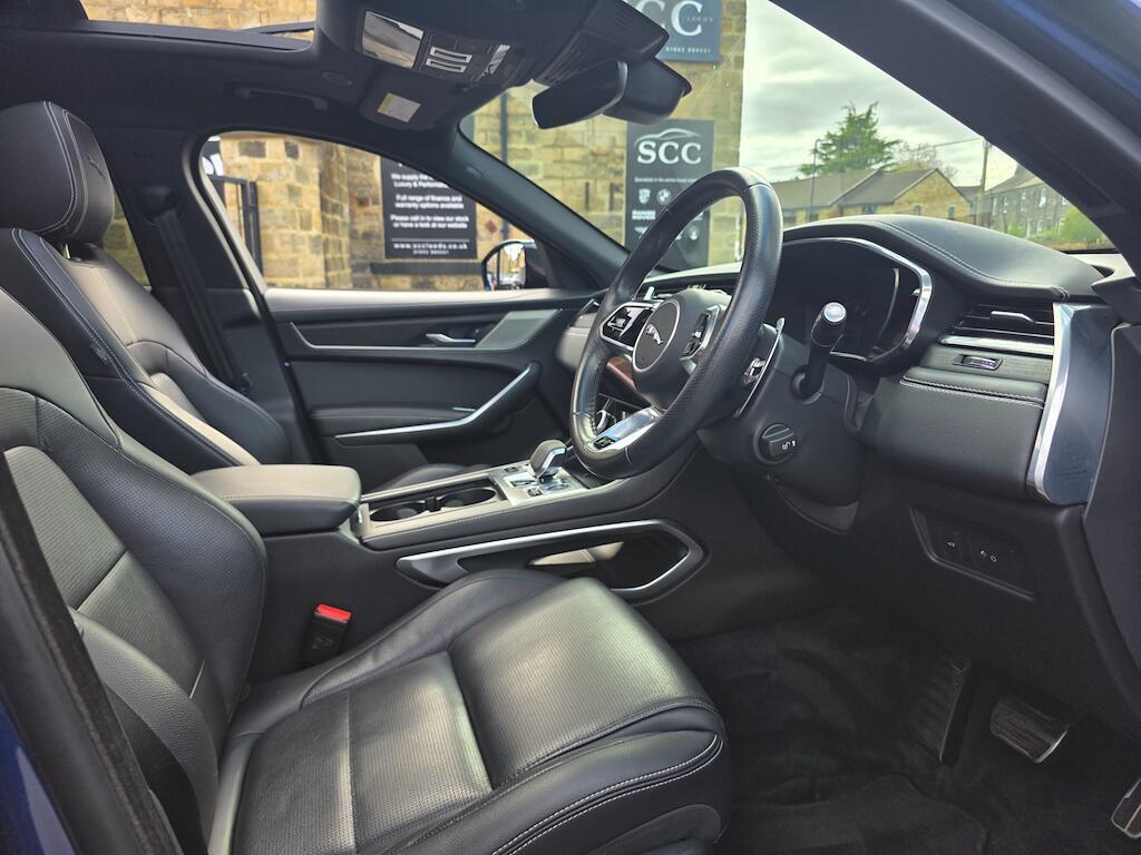 Jaguar F-Pace - Image 35