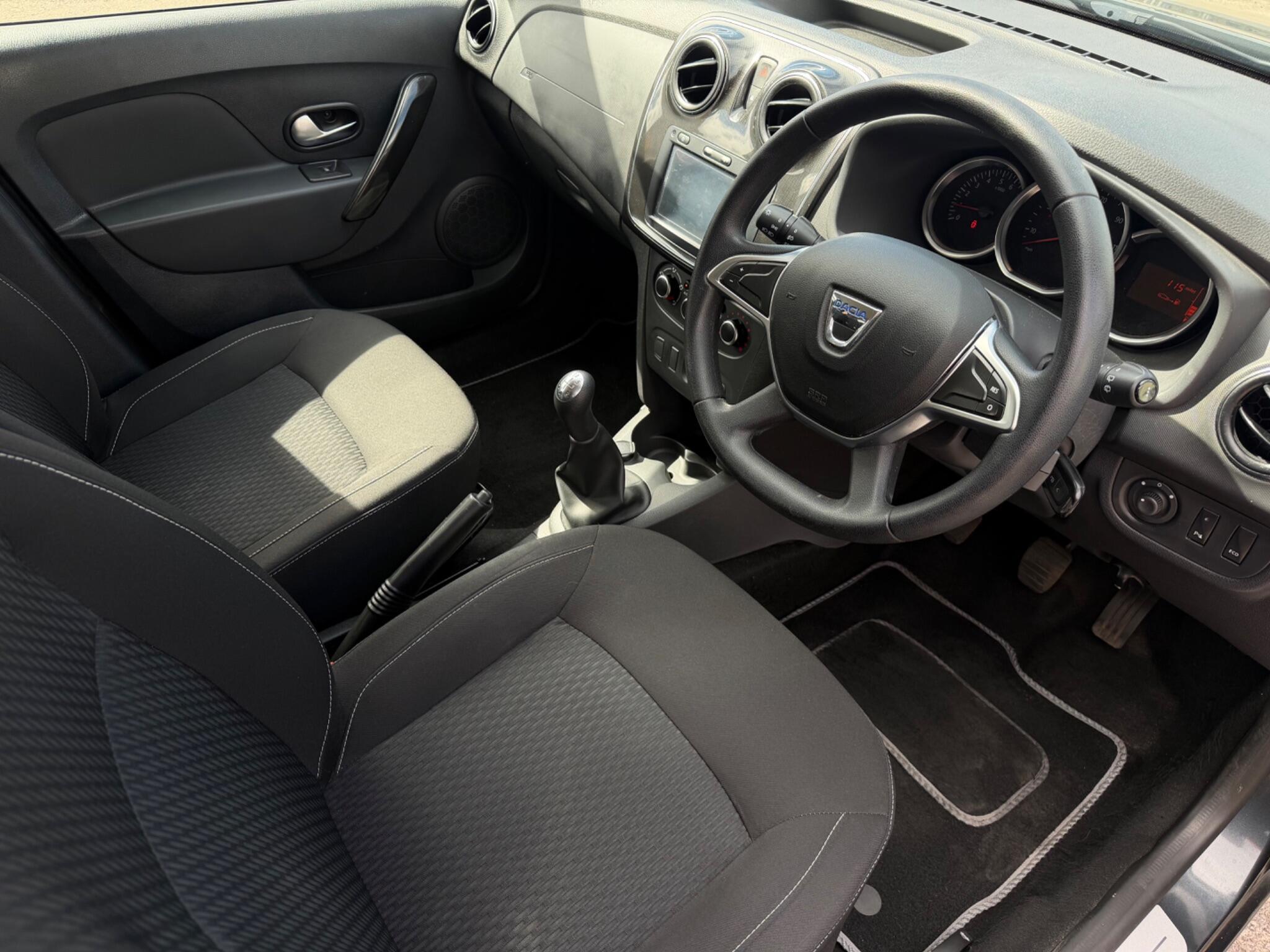 Dacia Sandero - Image 9
