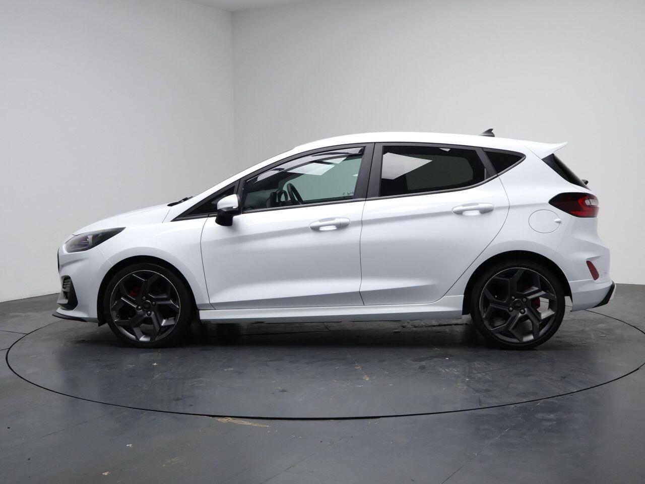 Ford Fiesta - Image 6