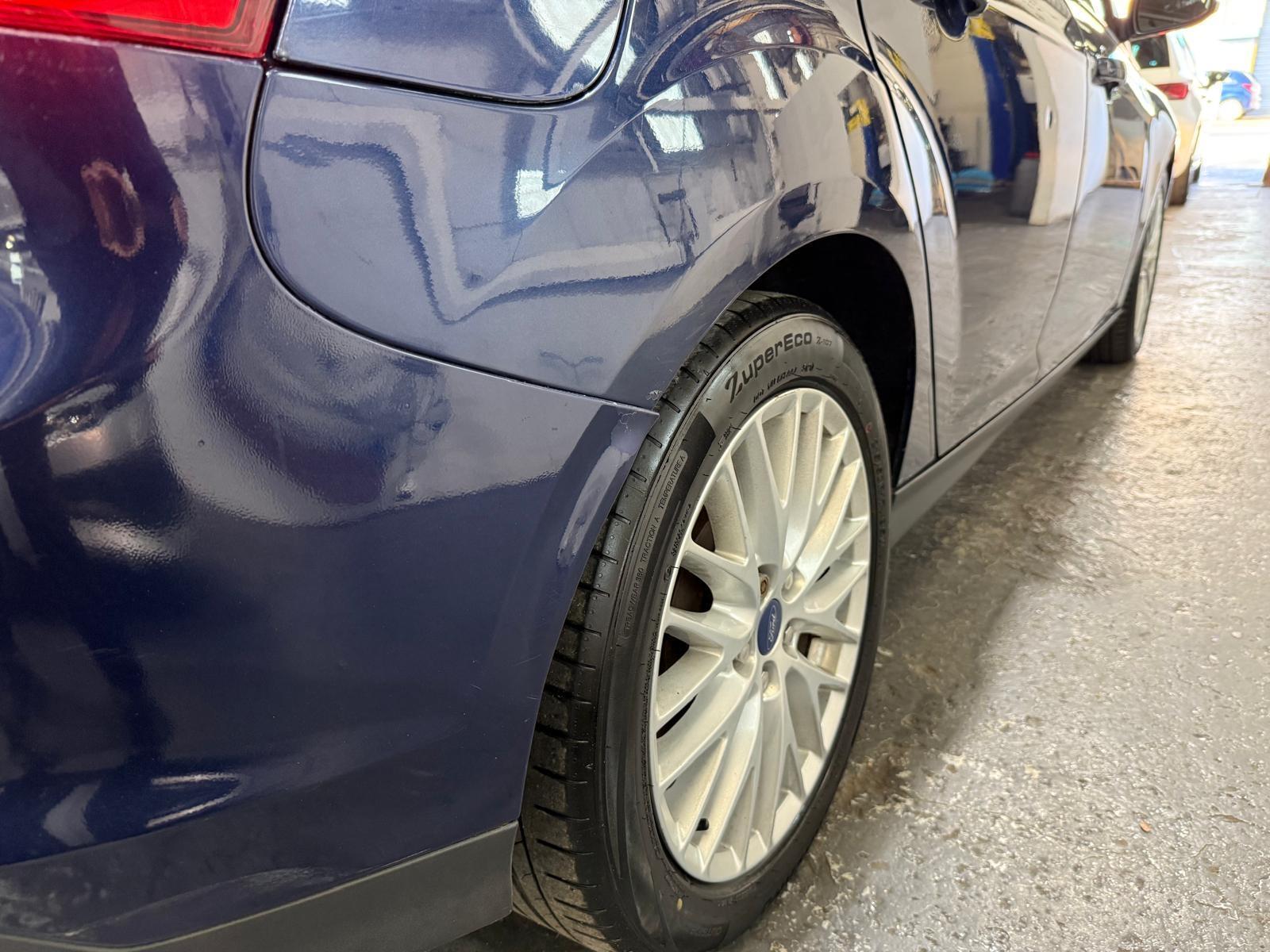 Ford Focus - Image 20