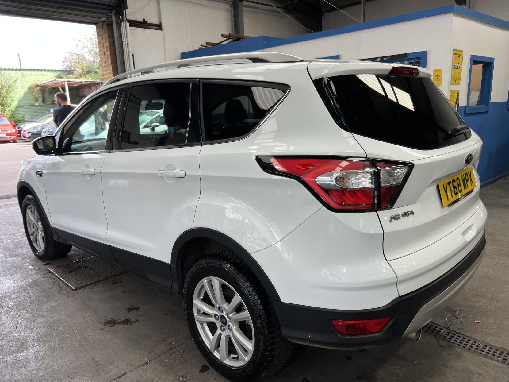 Ford Kuga - Image 3