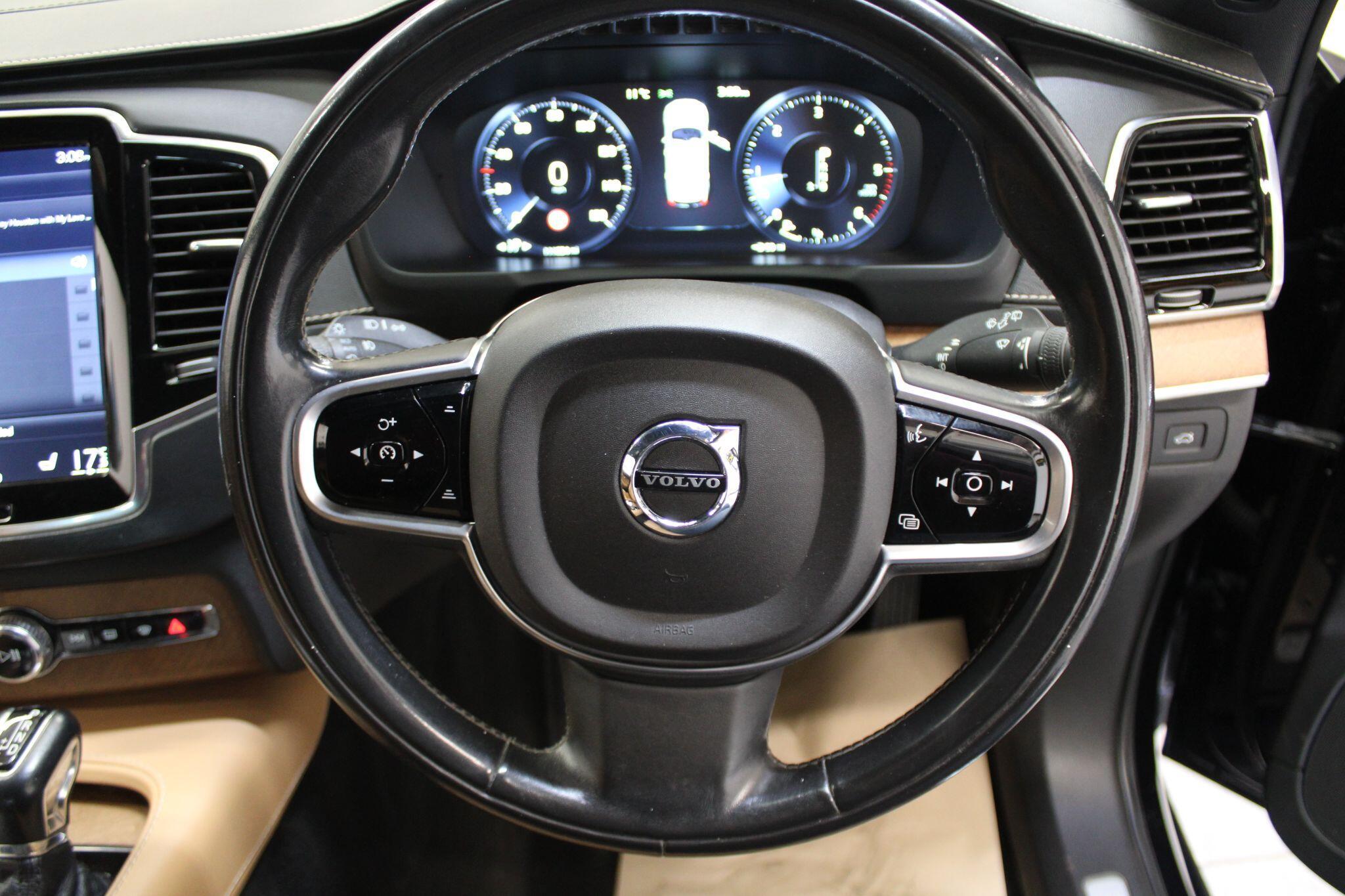 Volvo XC90 - Image 58